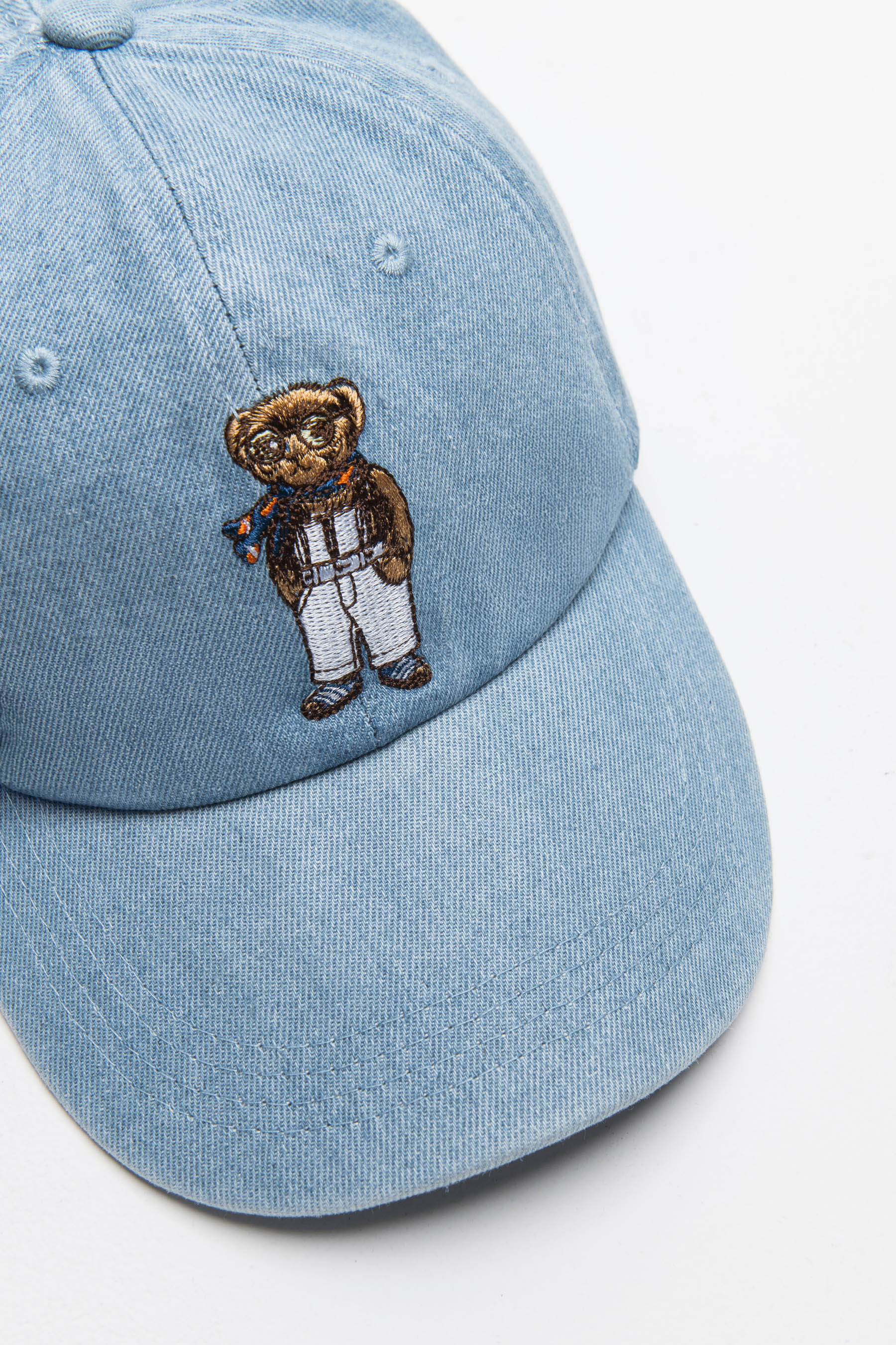 כובע ג’ינס ריקמת דובי