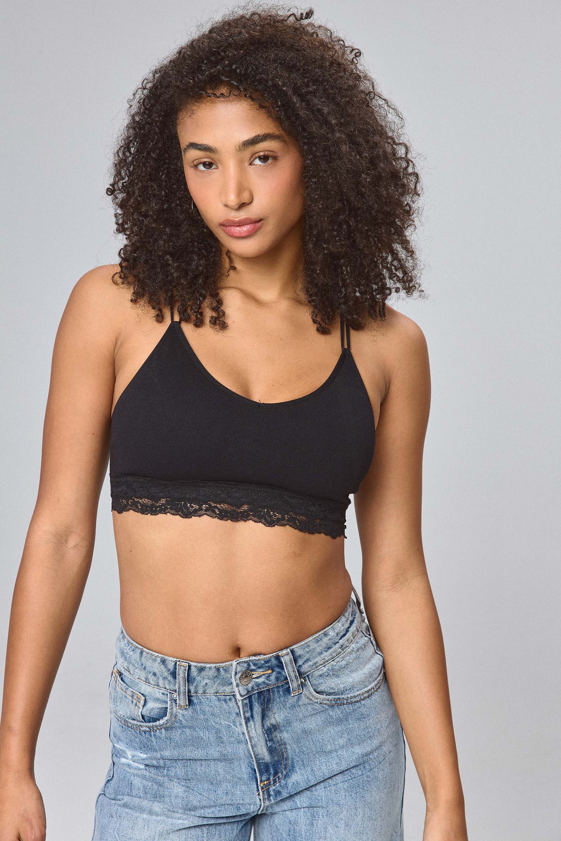 DAISY - טופ תחרה