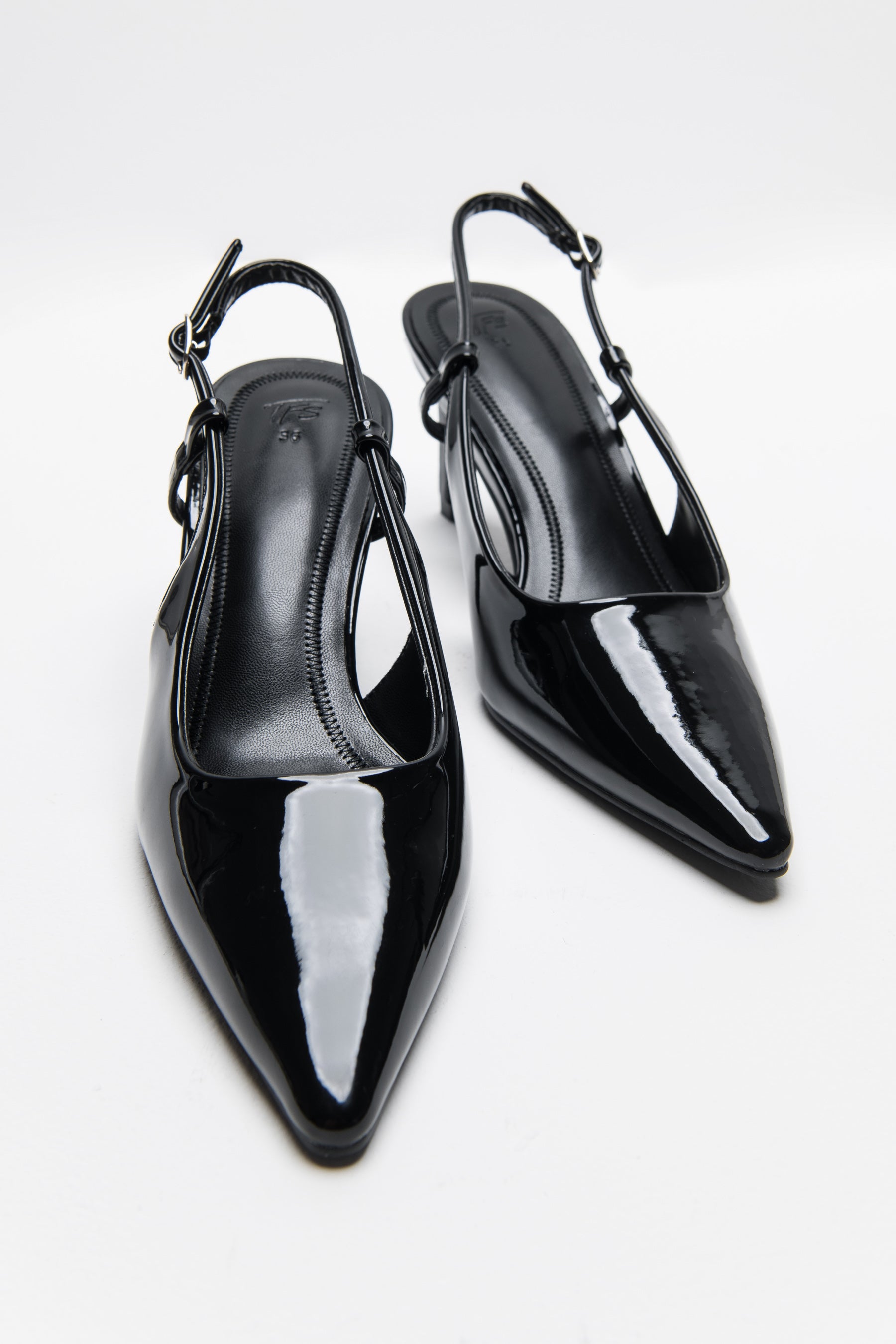 נעל עקב סרין