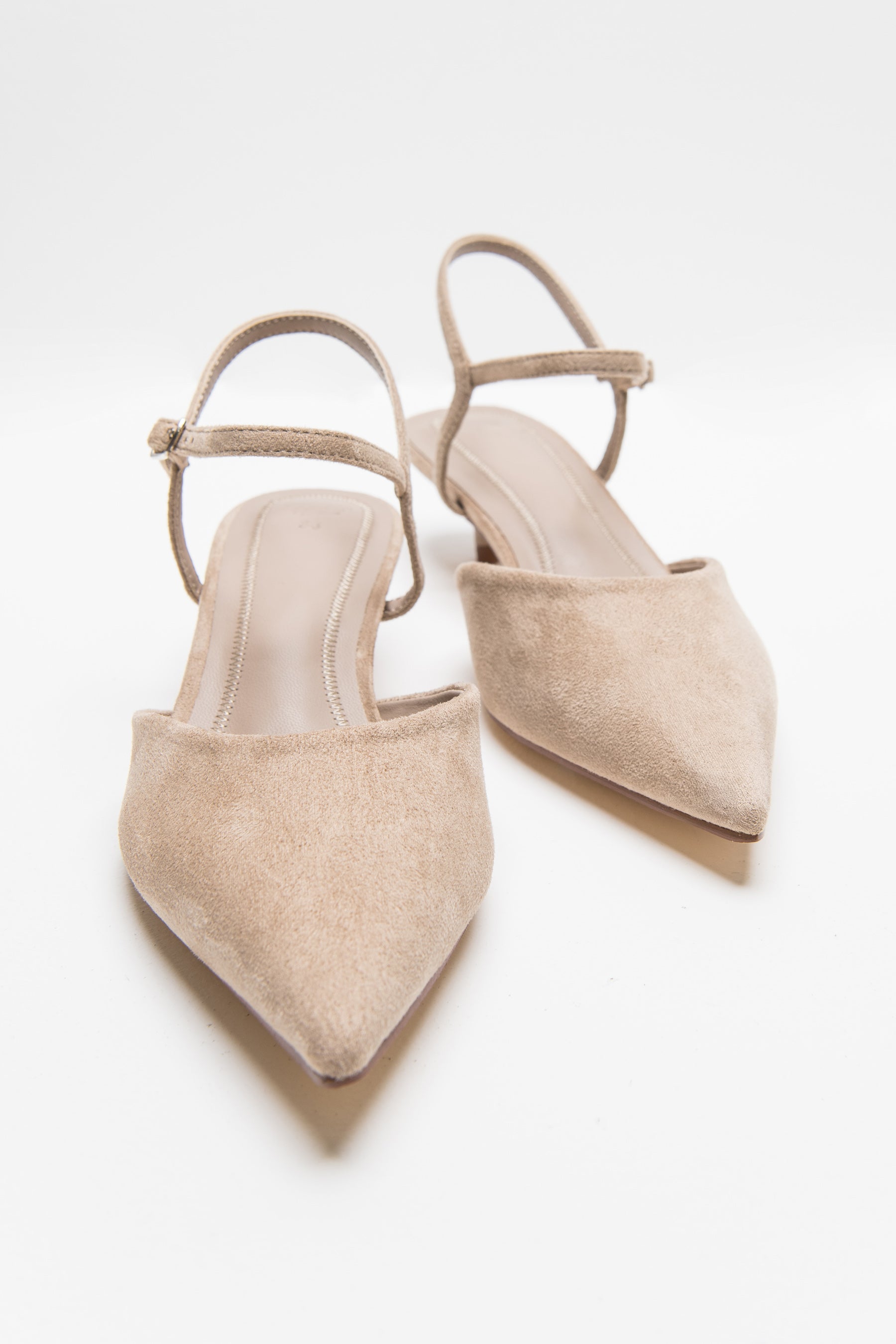 נעל עקב לולה