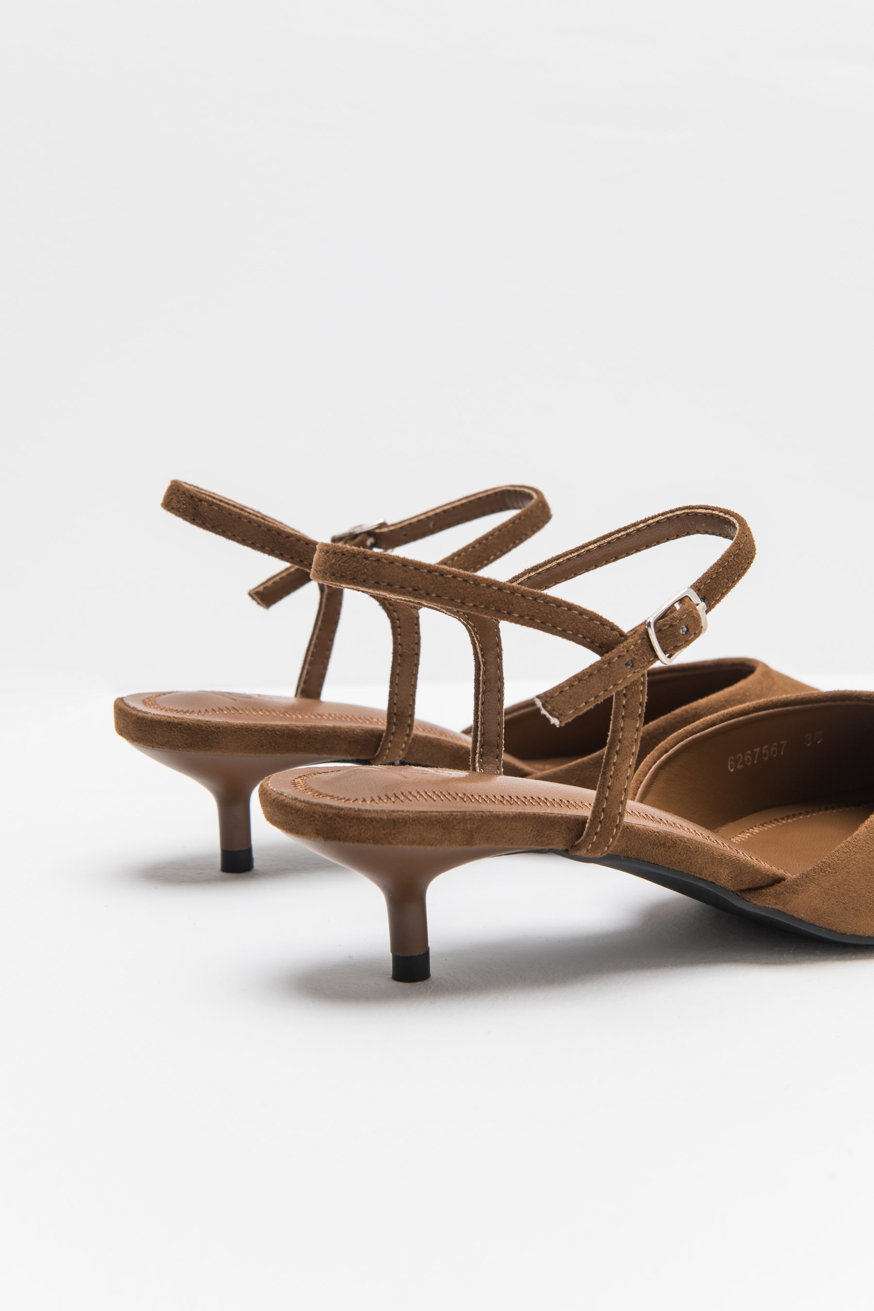 נעל עקב לולה