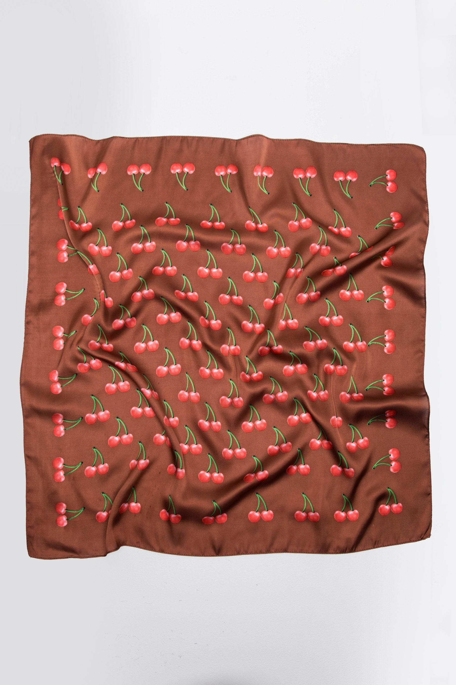 מטפחת סאטן דובדבנים