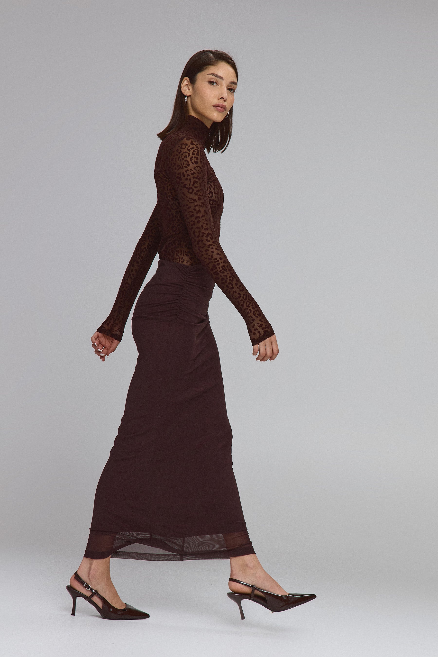 חצאית רזיל מידי סוליד לוקאל