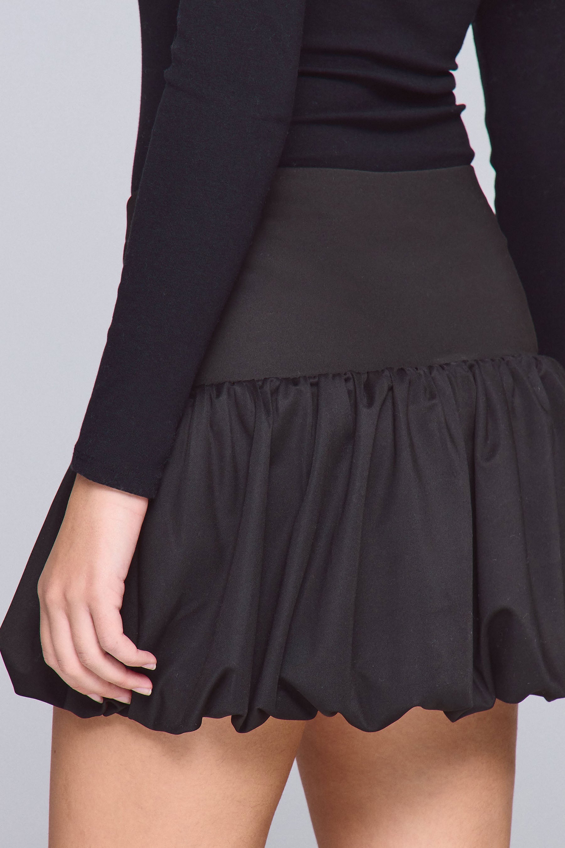 חצאית בלון טרופיקנה בלאק