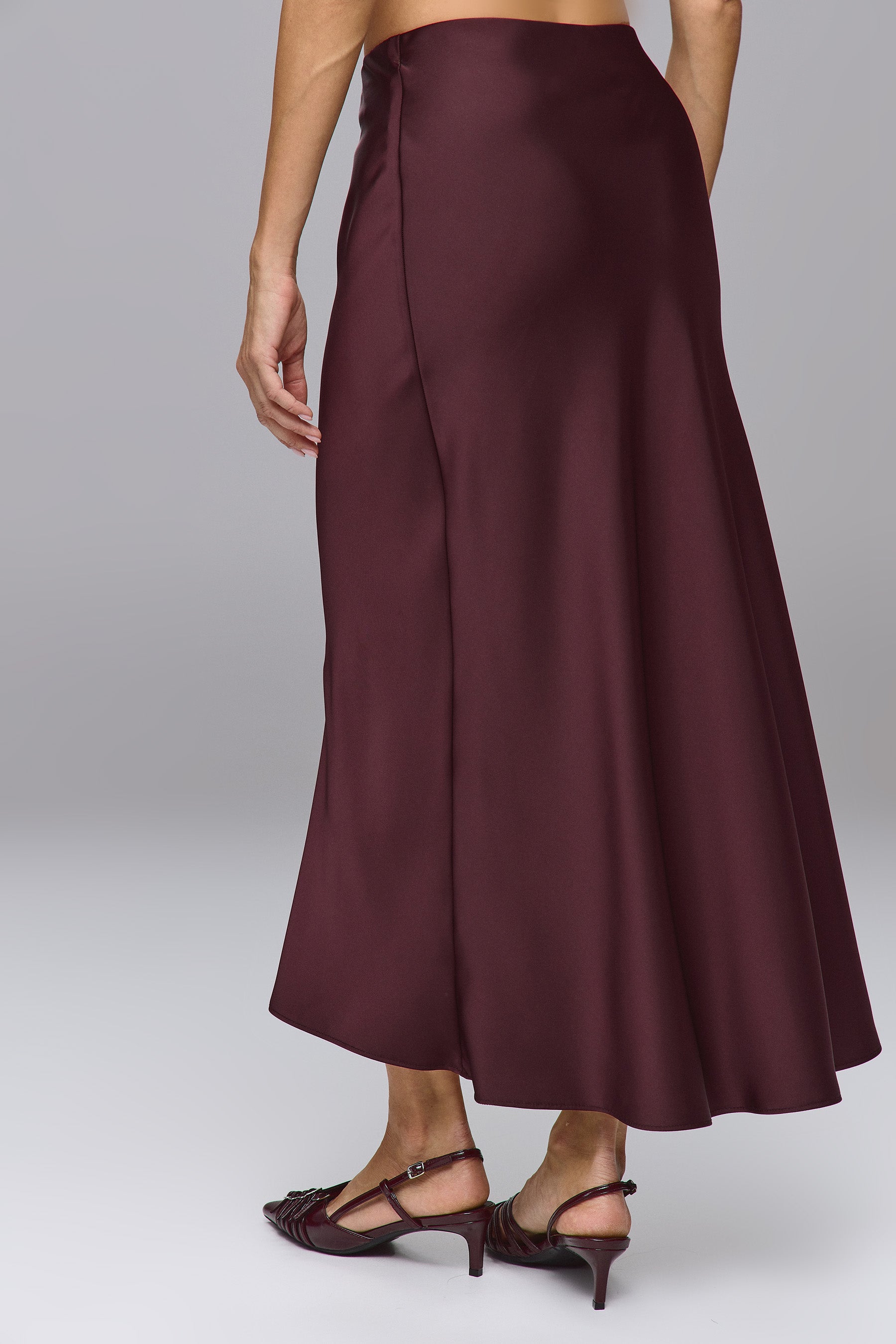 חצאית גלוסי מידי חציל