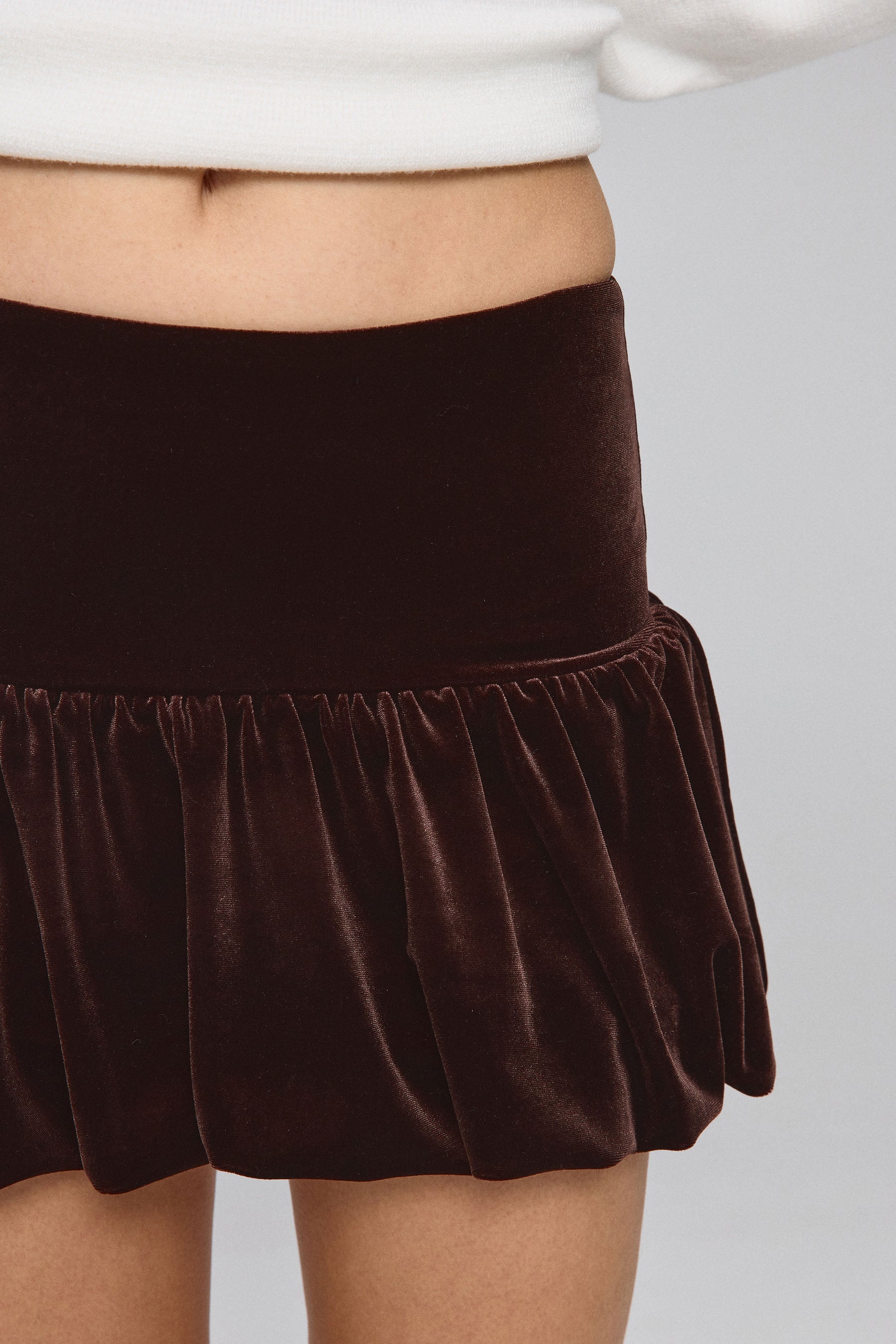 חצאית בלון קטיפה בראון