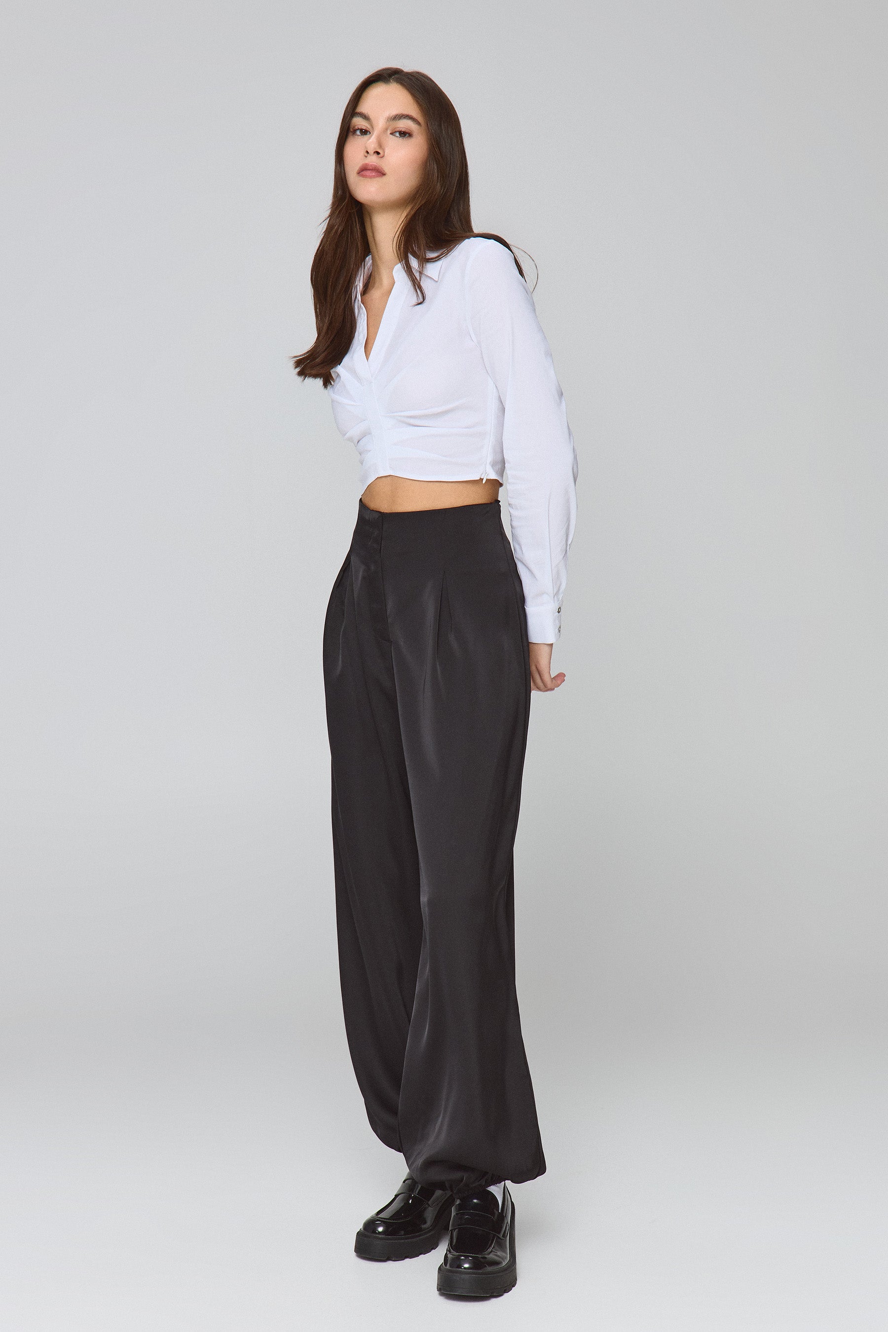 חולצת נעמי קרופ קפלים