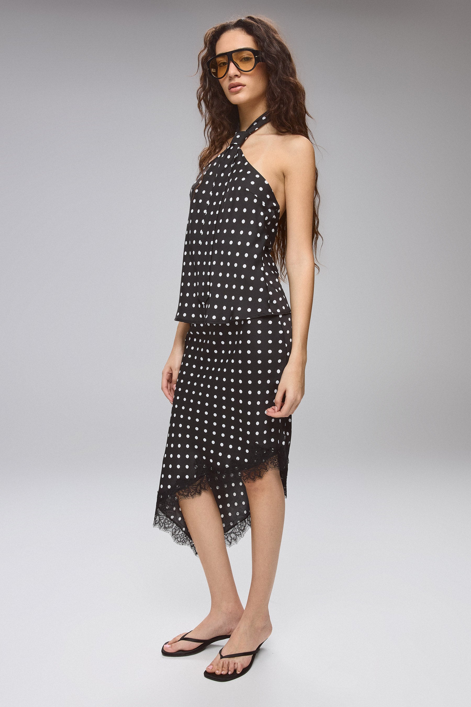 טופ עניבה נקודות