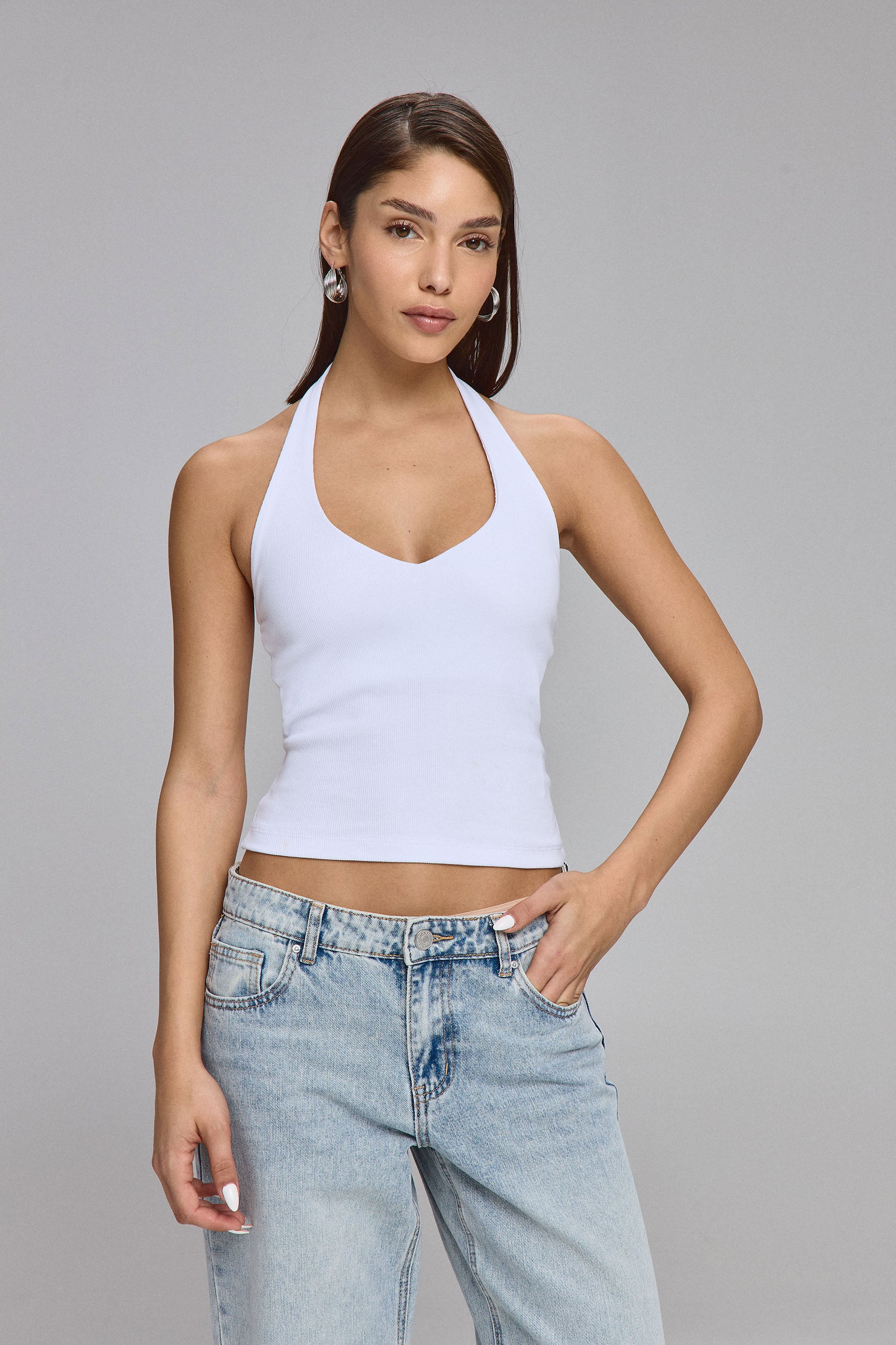 גופיית קולר קלואי בלאק & וויט