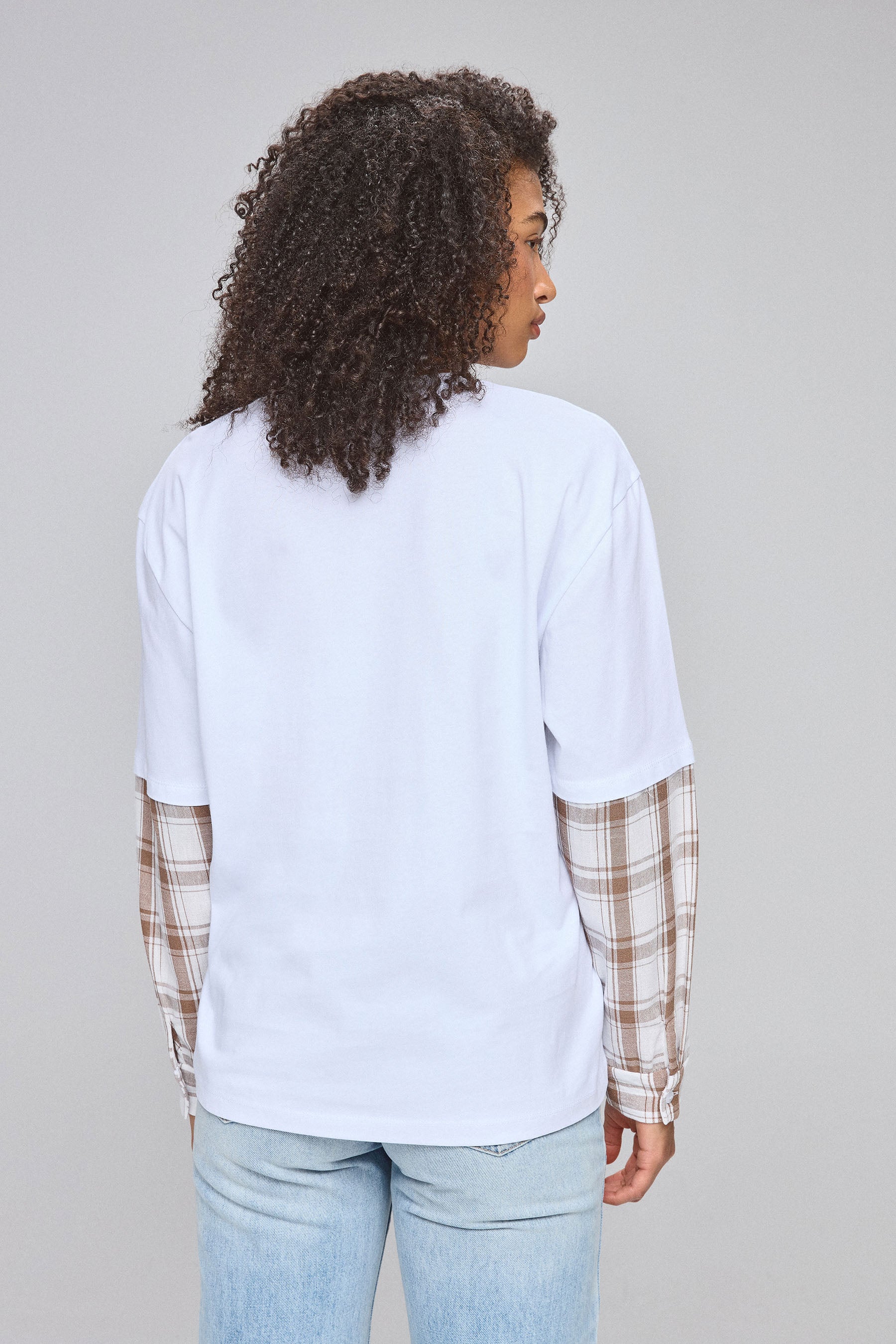 טישירט אוברסייז שרוול משובץ