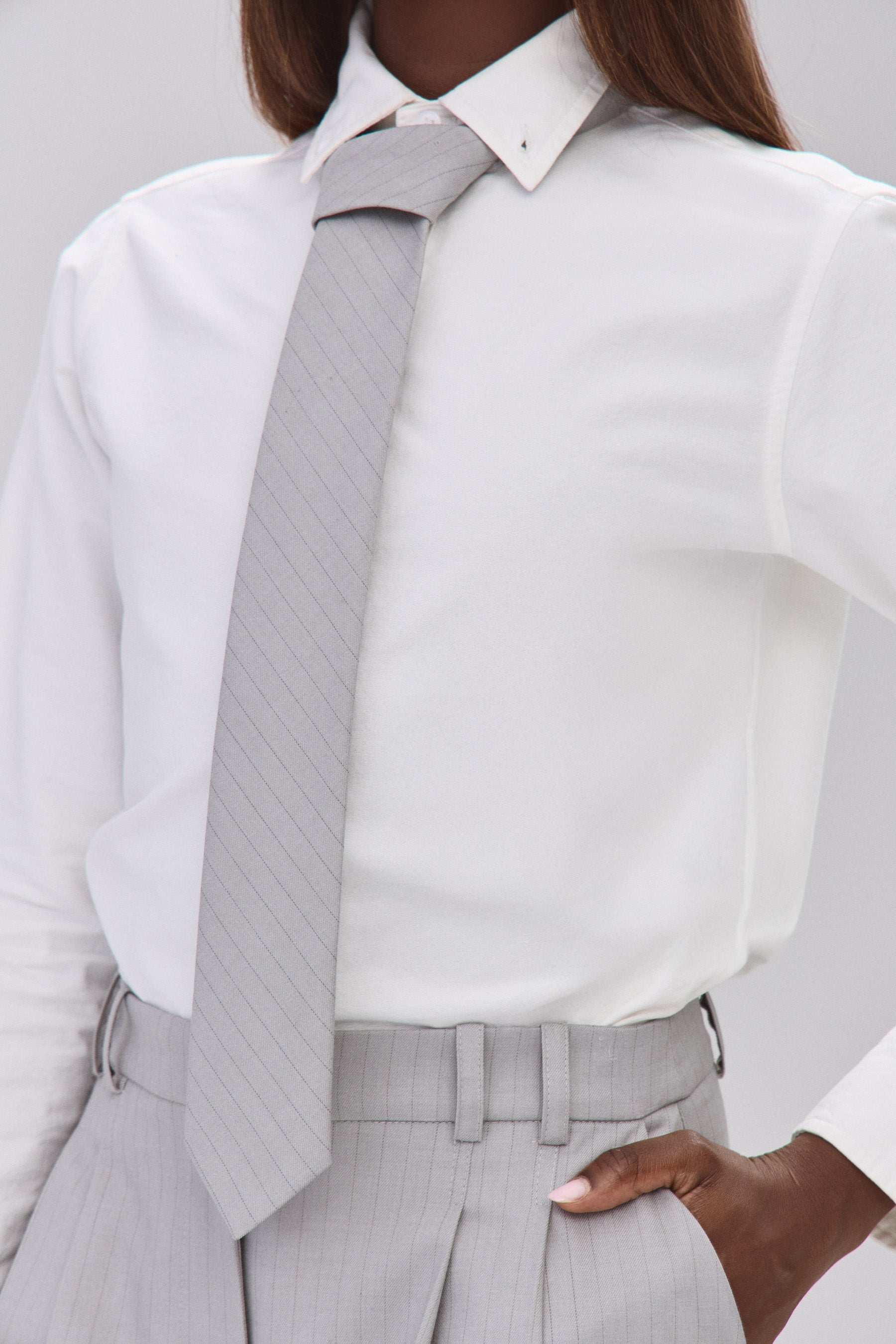 S עניבה מחוייטת