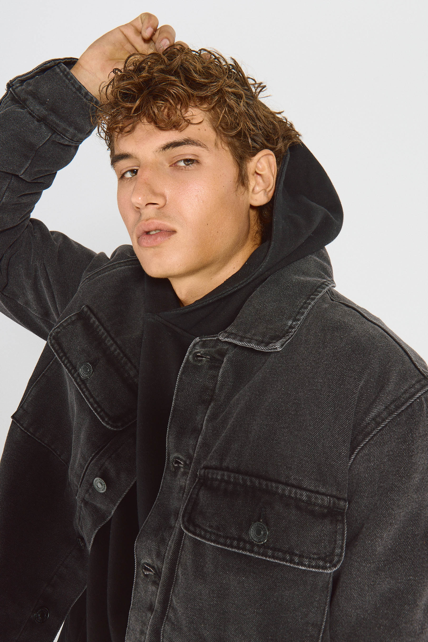 ג'קט ג'ינס טרנר בוקס