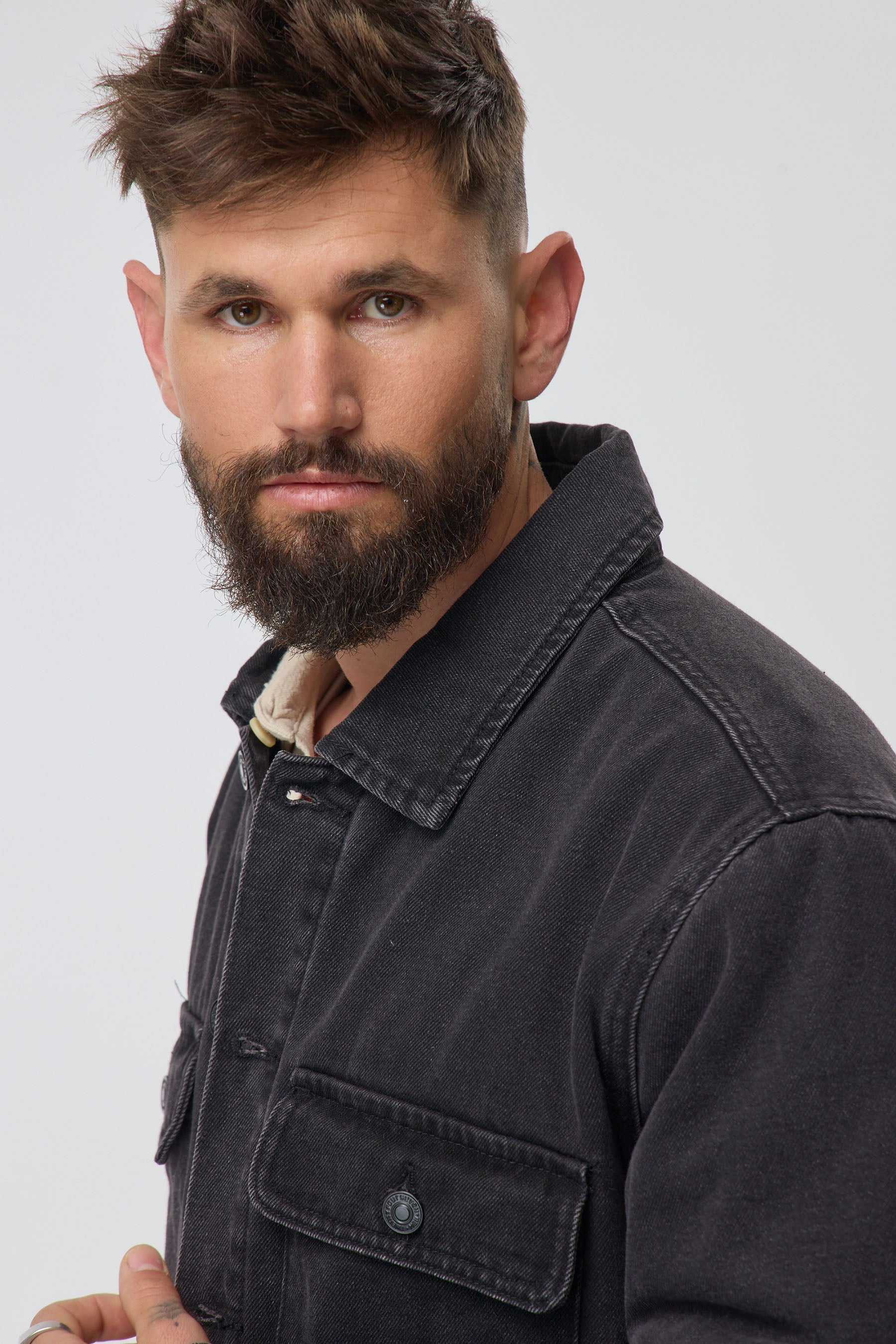 ג'קט ג'ינס טרנר בוקס