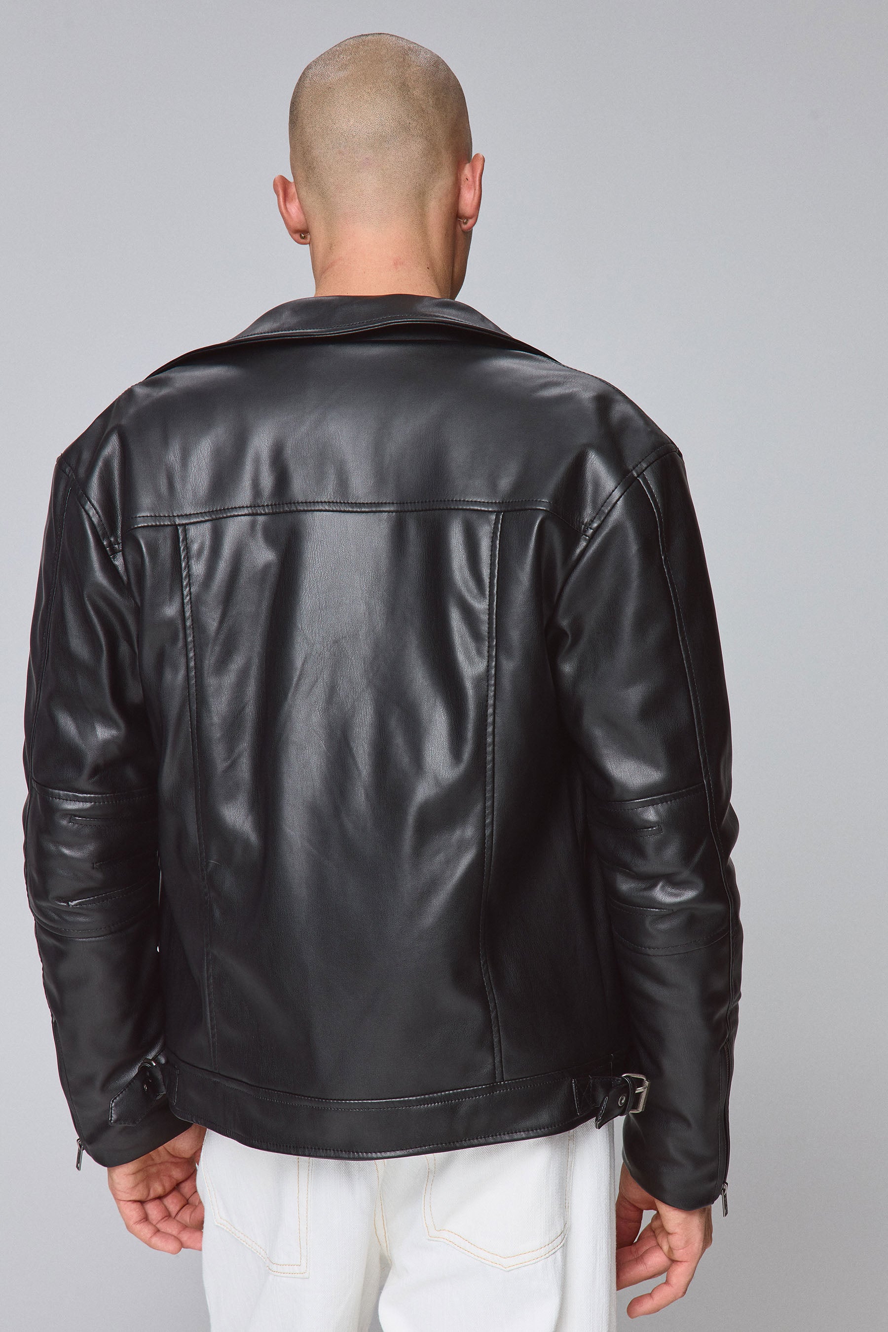 PU ג'קט בייקר