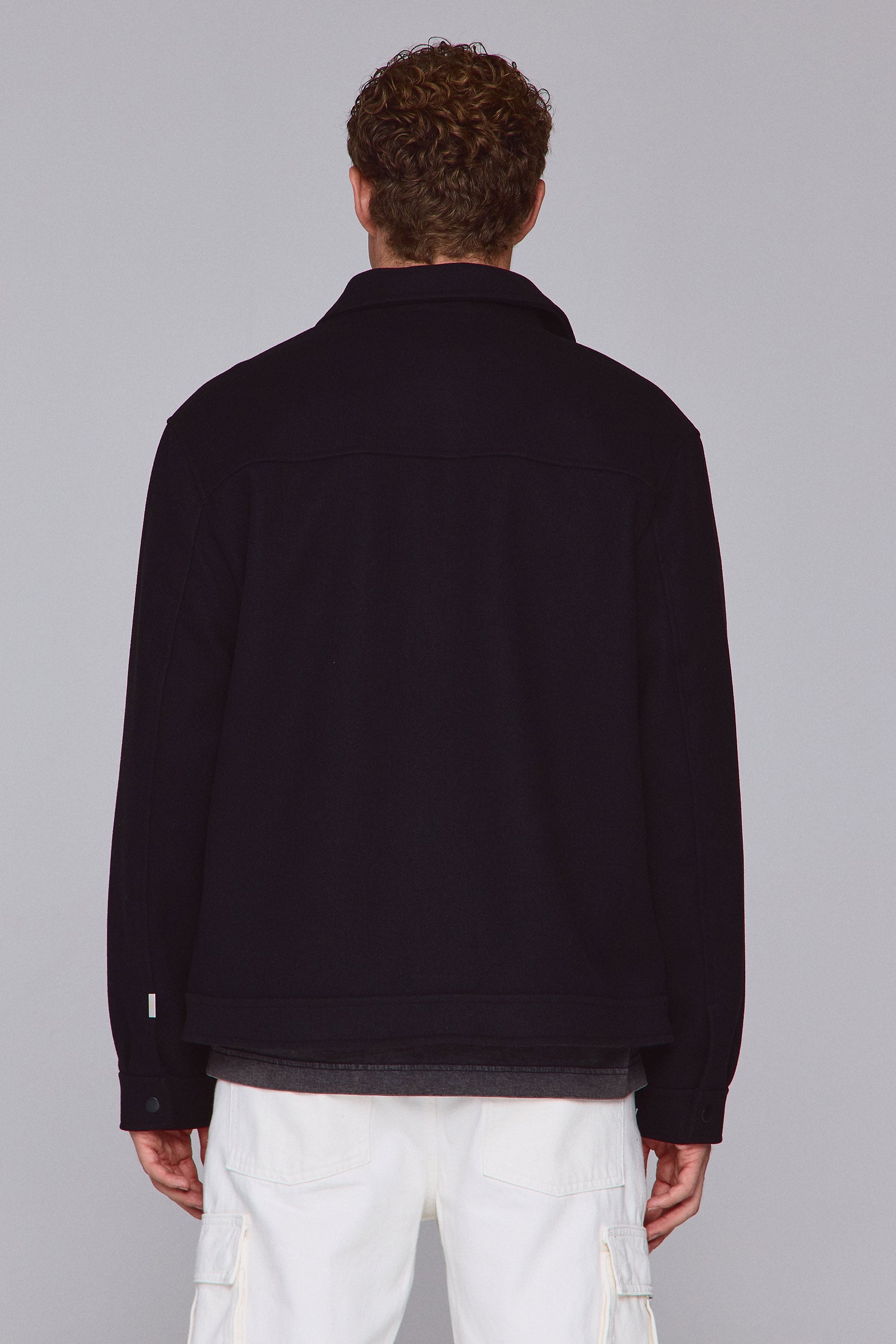 ג'קט ניו צ'ארלס