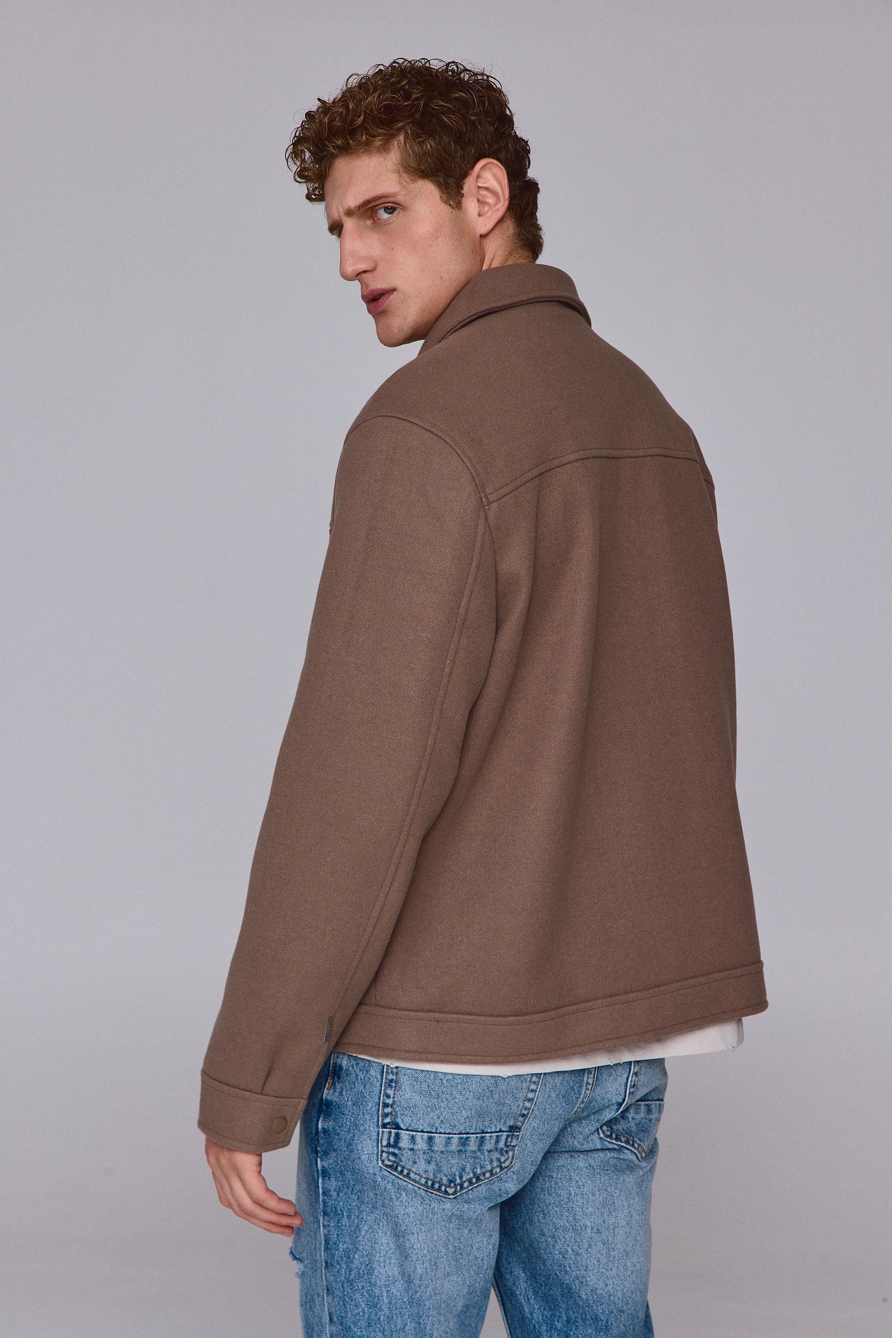 ג'קט ניו צ'ארלס