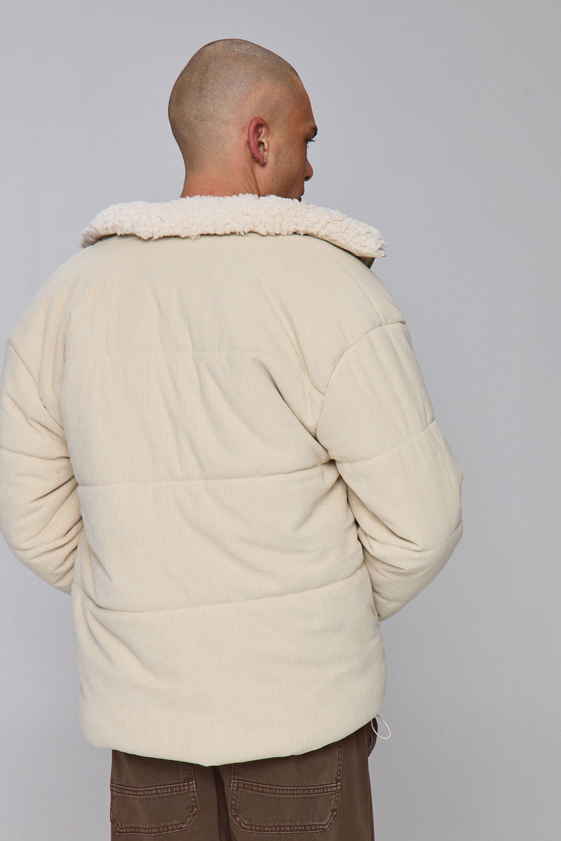 ג'קט קורדורוי מנופח