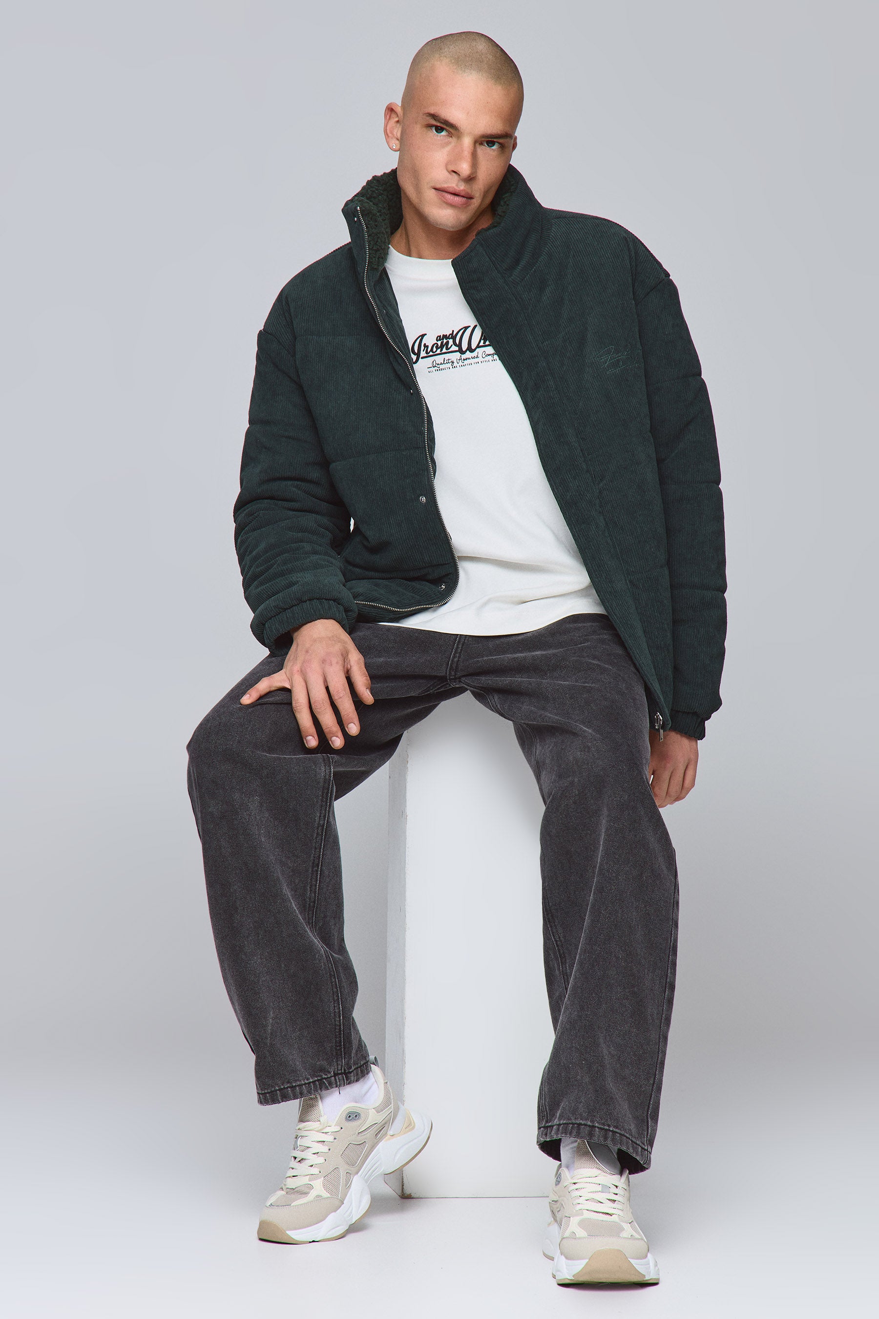 ג'קט קורדורוי מנופח