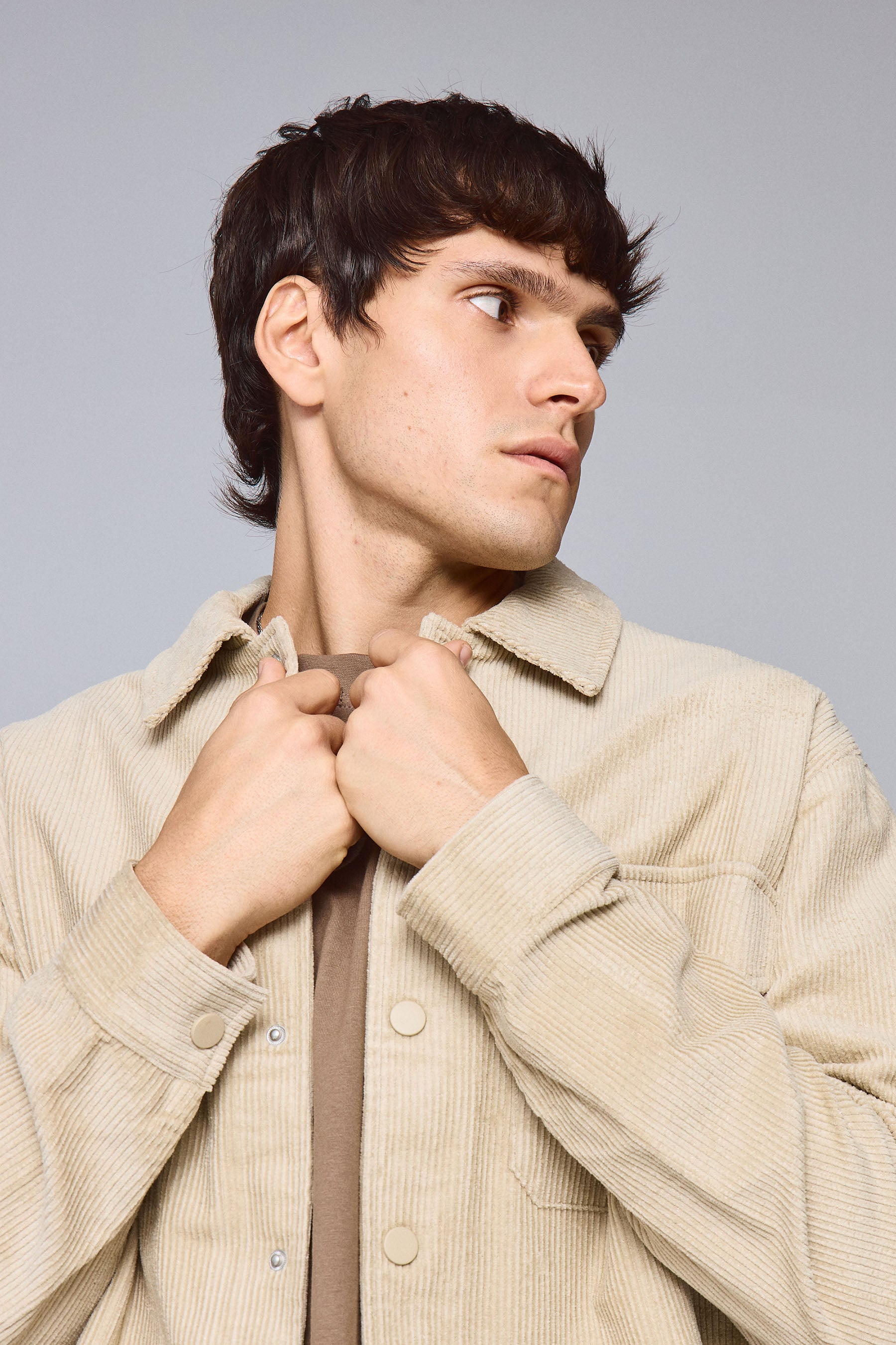 חולצת קורדורוי עם כיס