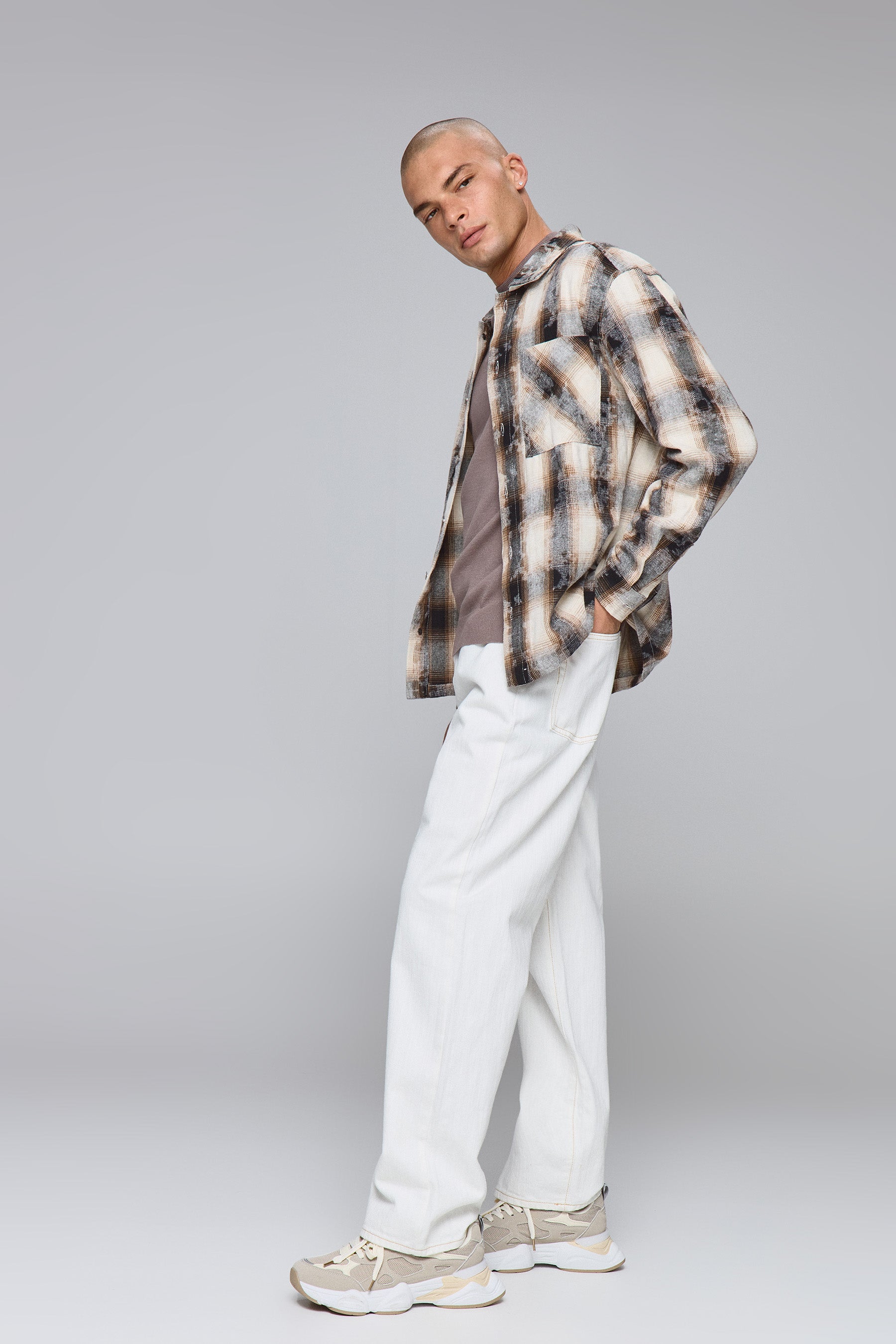 אוברשירט משובץ ווש חום