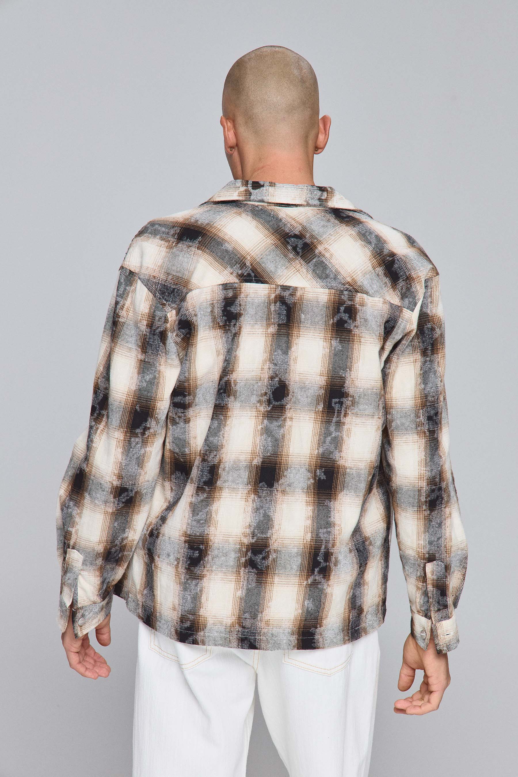 אוברשירט משובץ ווש חום