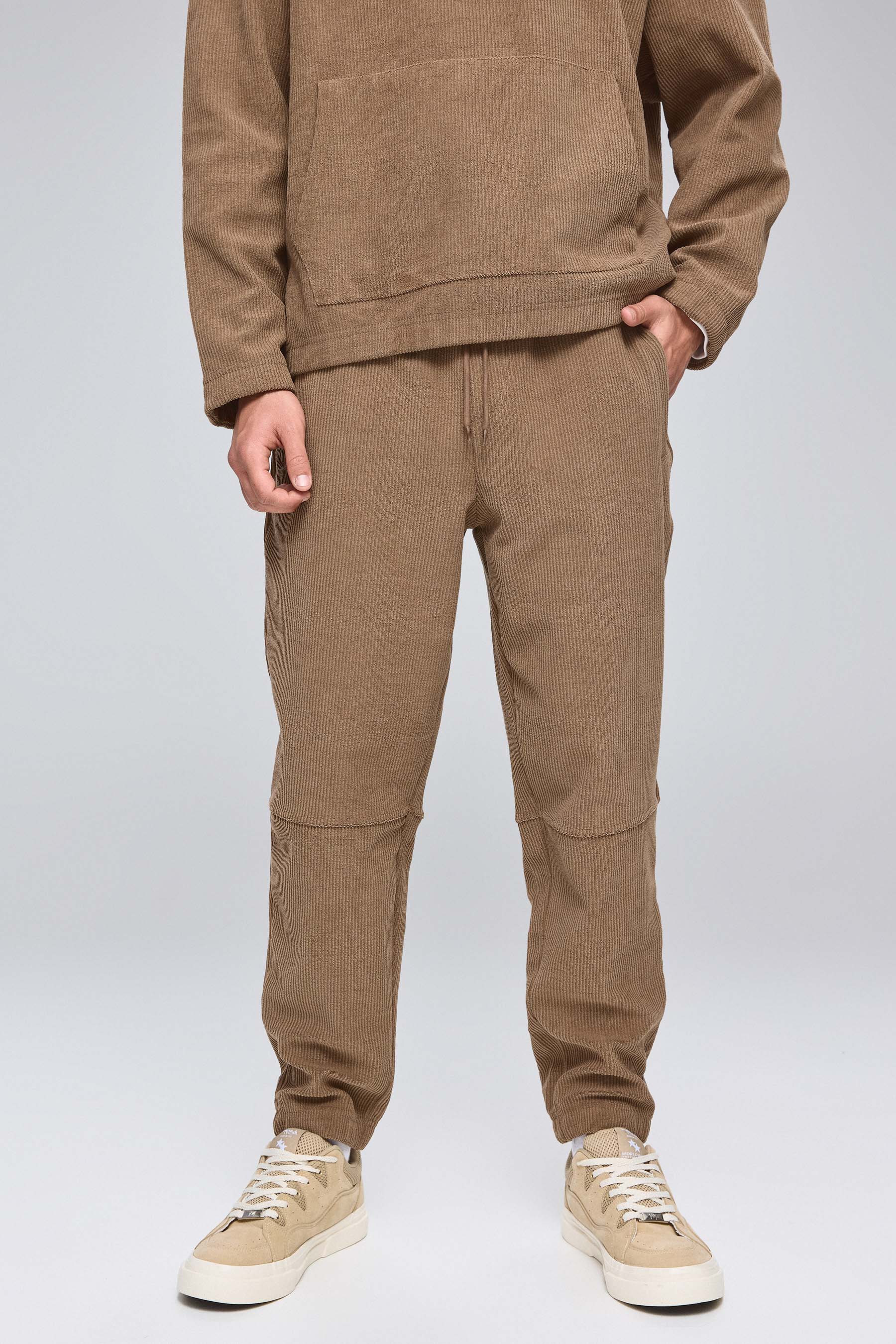 A מכנס סט טקסטורה