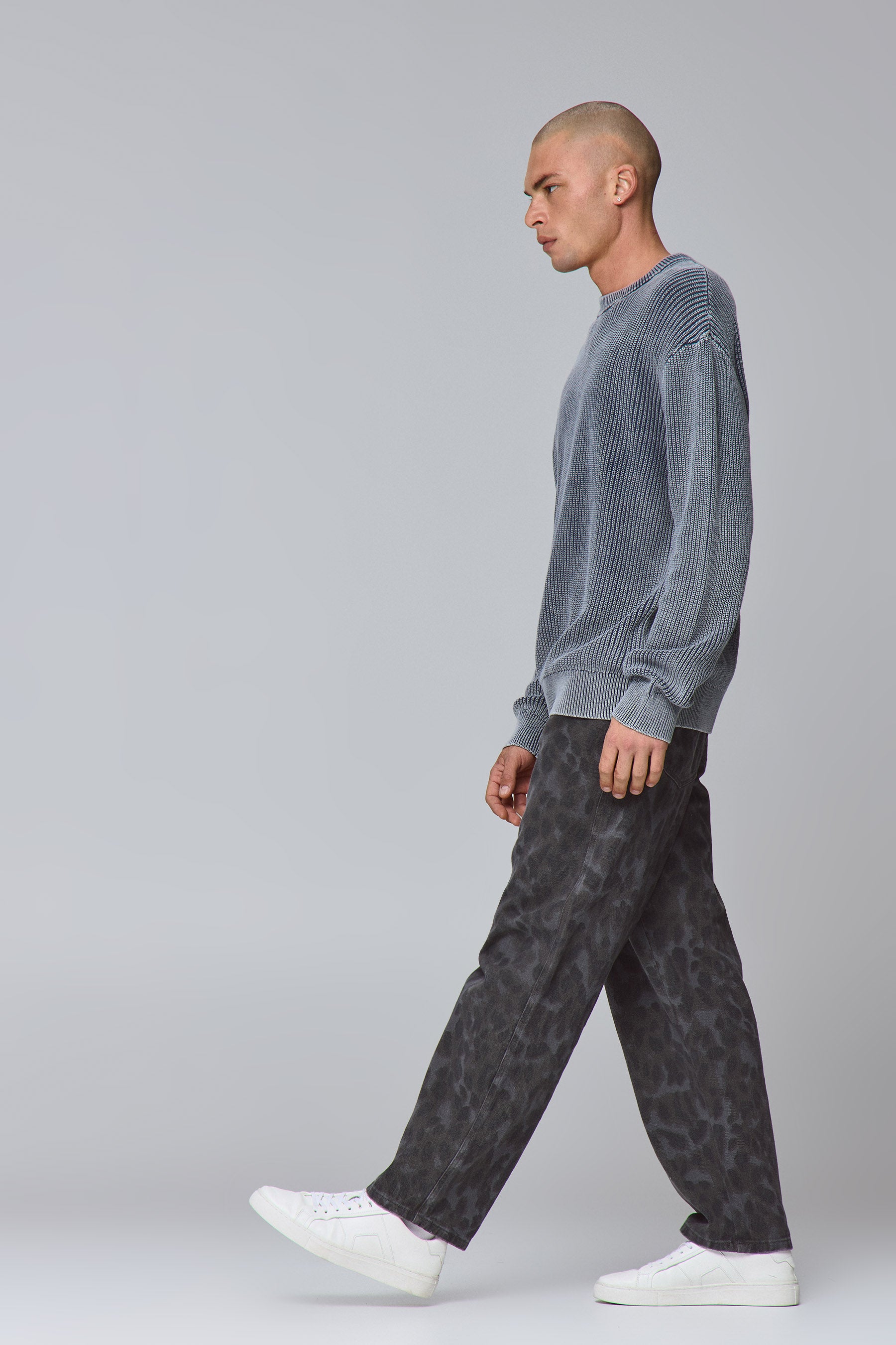 מכנס מנומר כהה