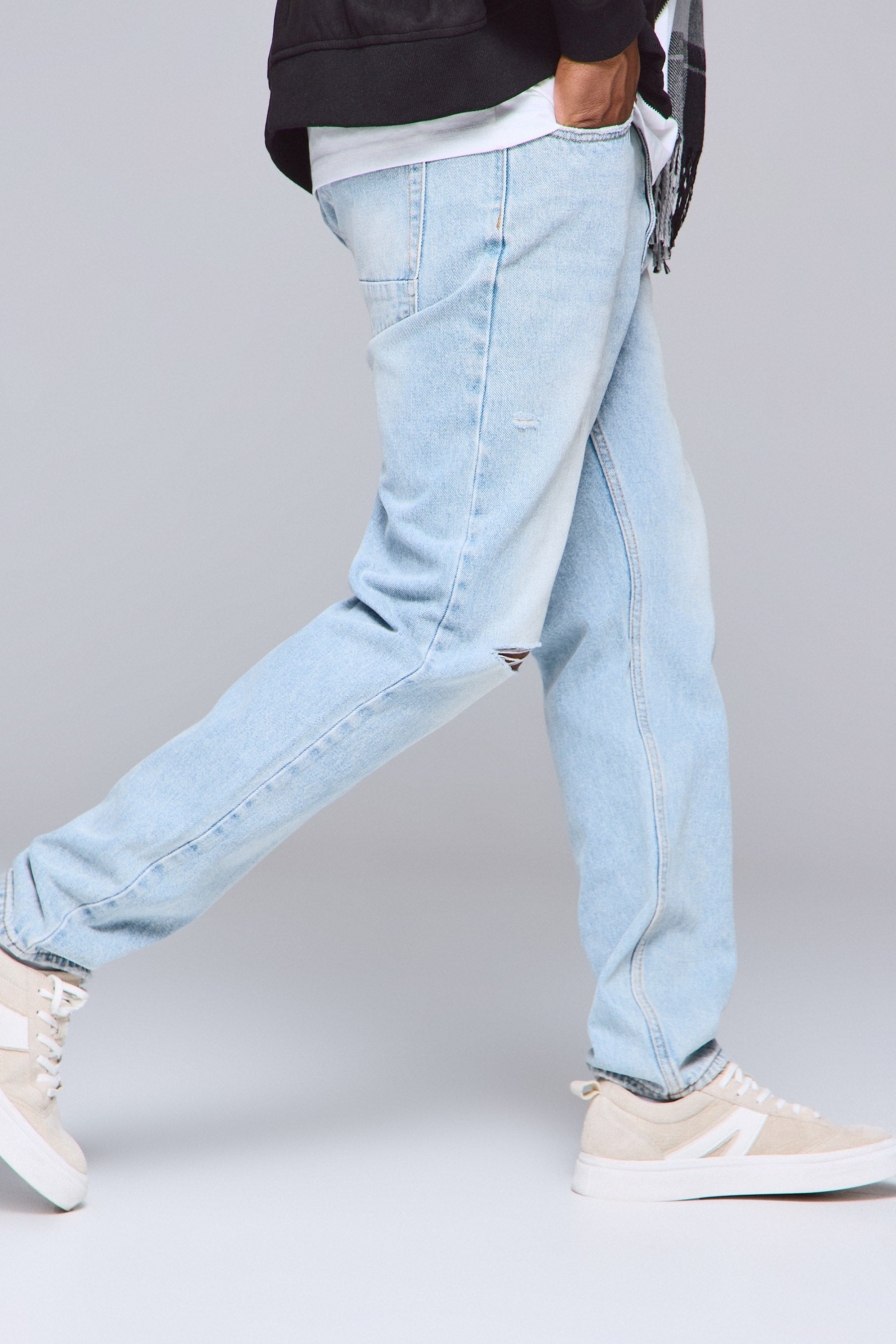 ג'ינס ניו מיילס