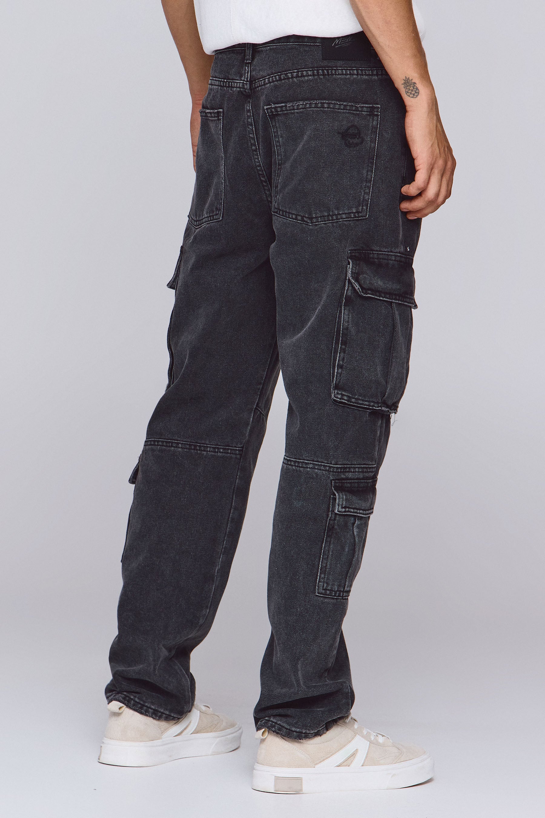 ג'ינס סופר קארגו סטריט