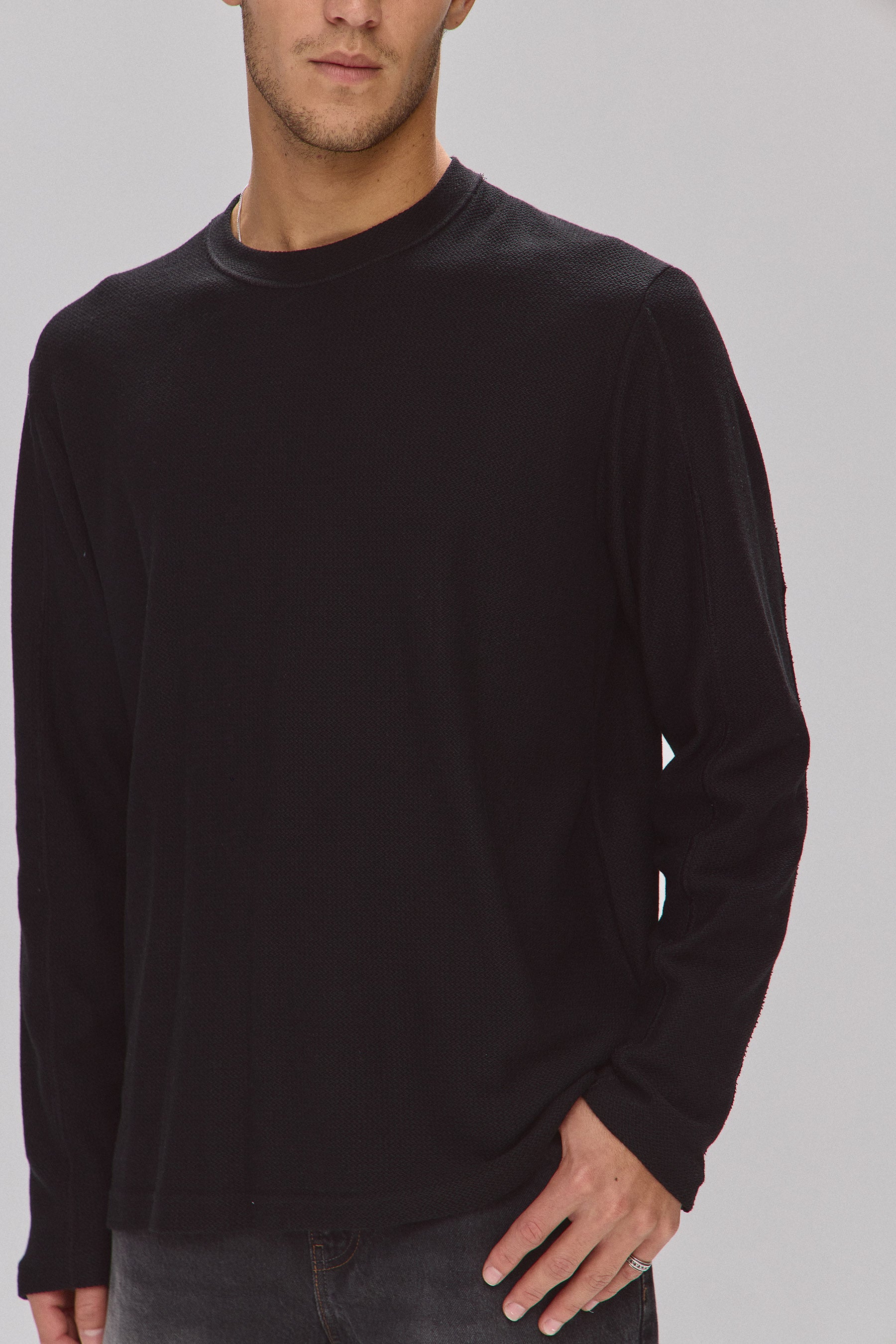 טי מונטי שרוול ארוך