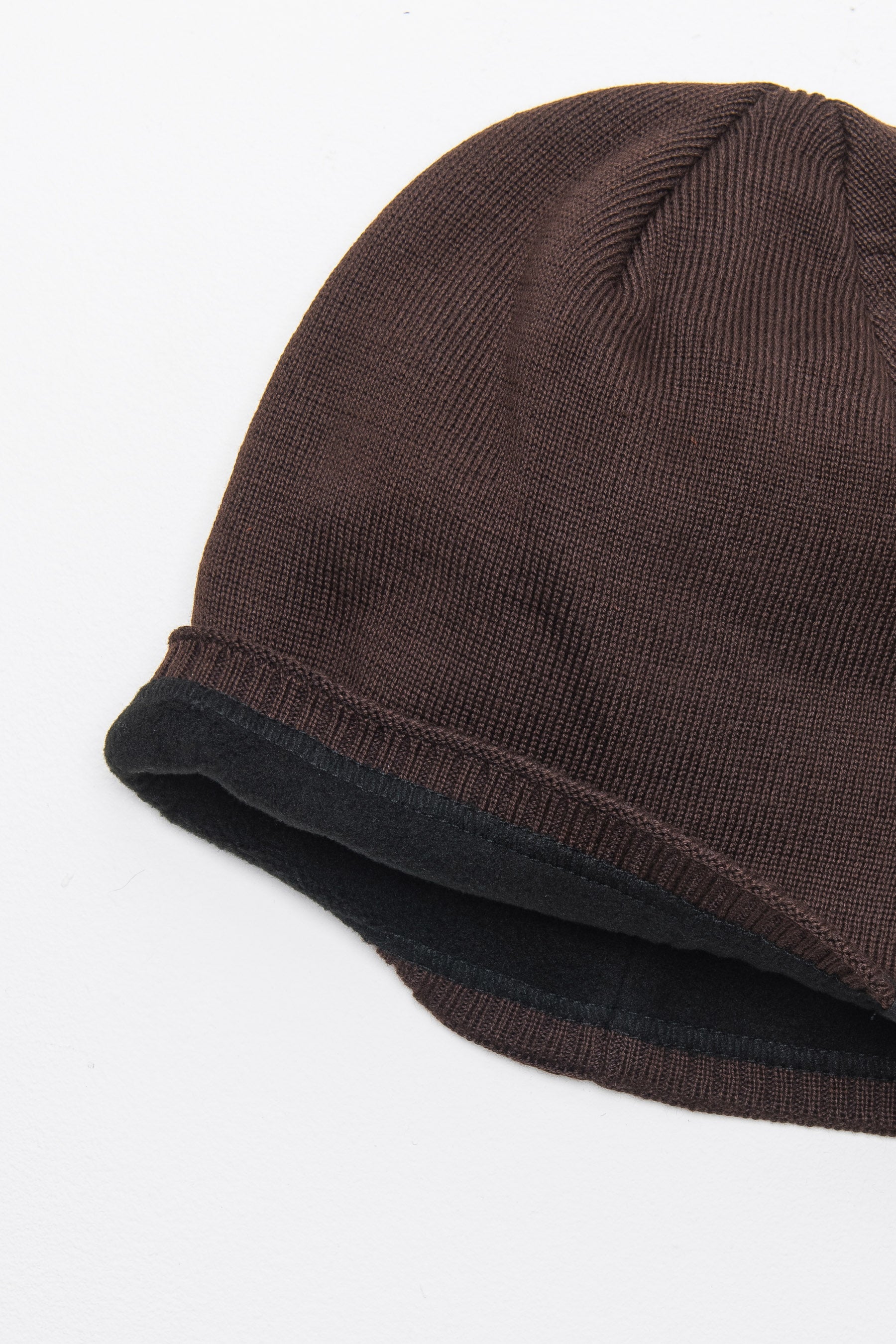 כובע חורף אייקון בראון