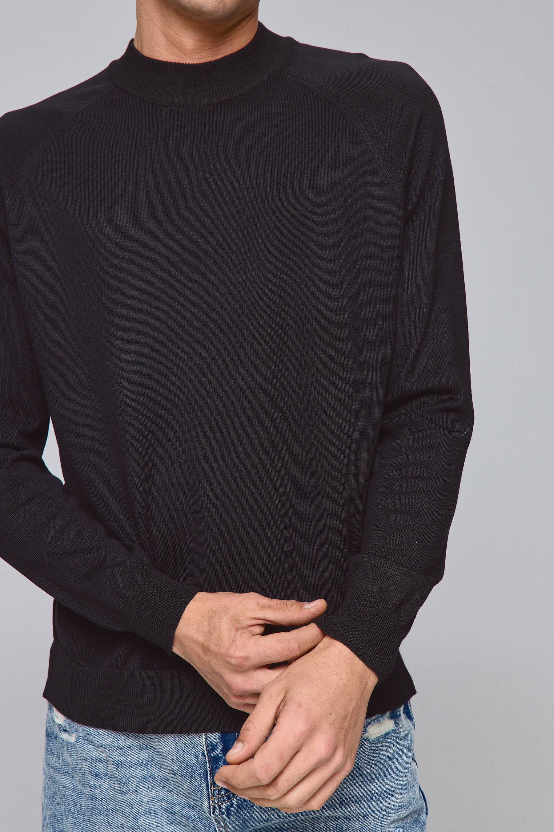 סריג צווארון גבוה