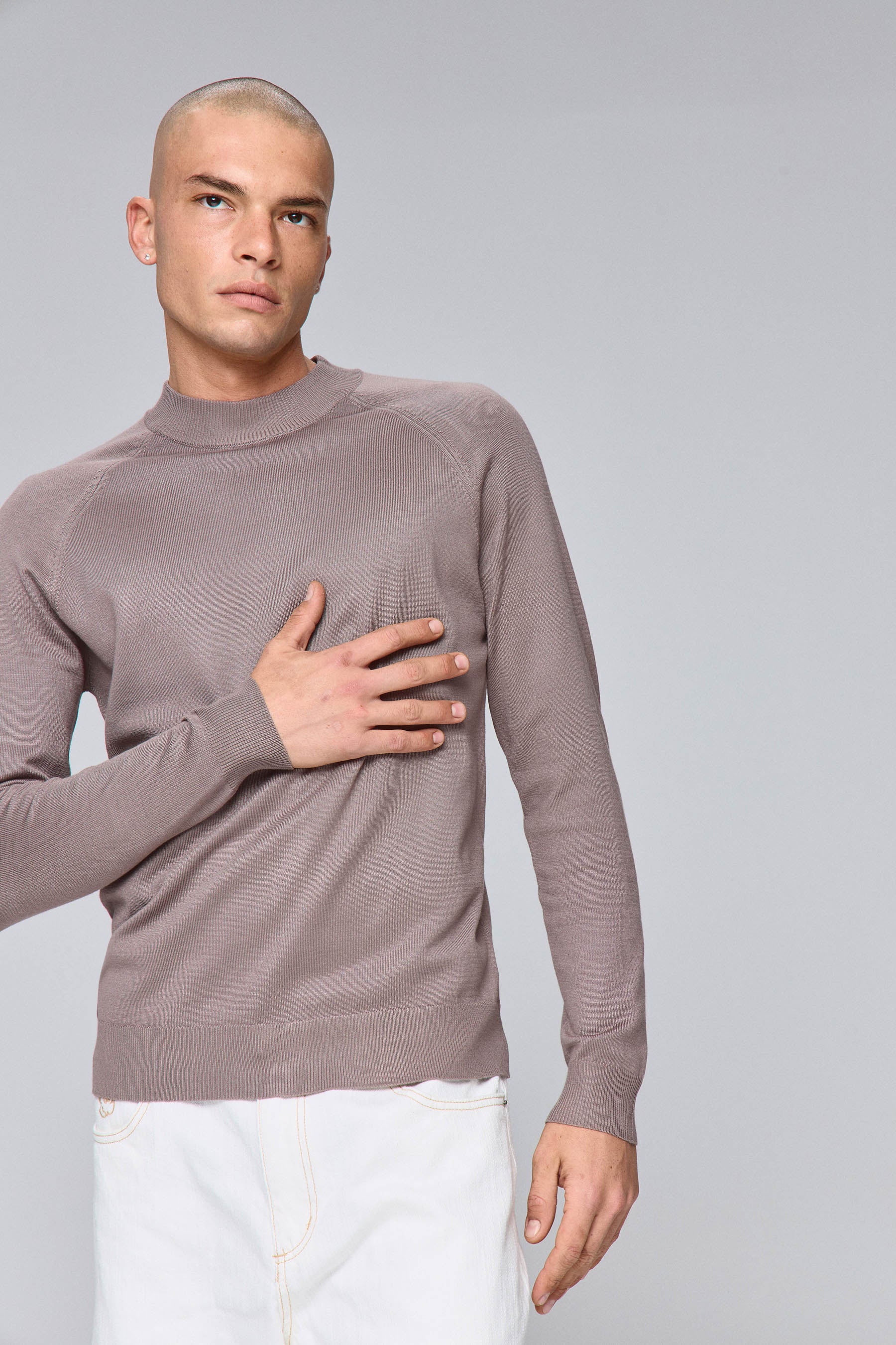 סריג צווארון גבוה