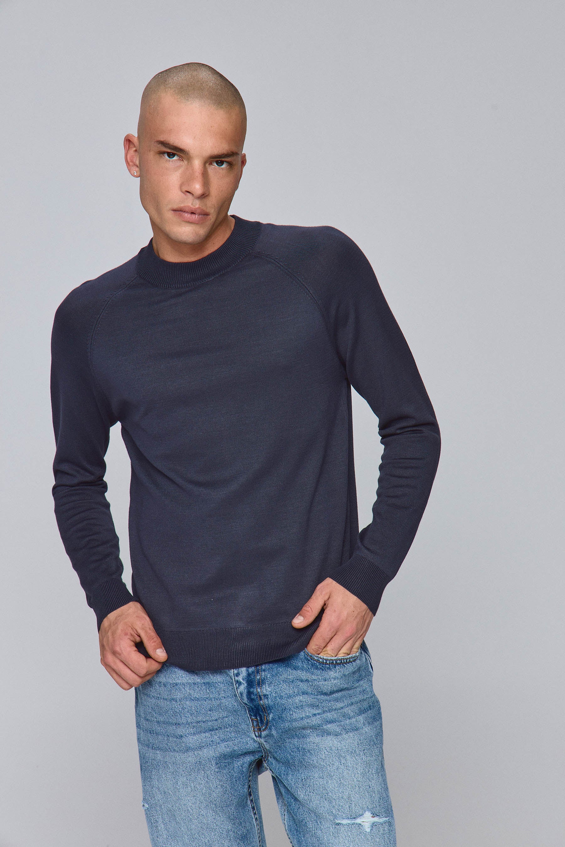 סריג צווארון גבוה