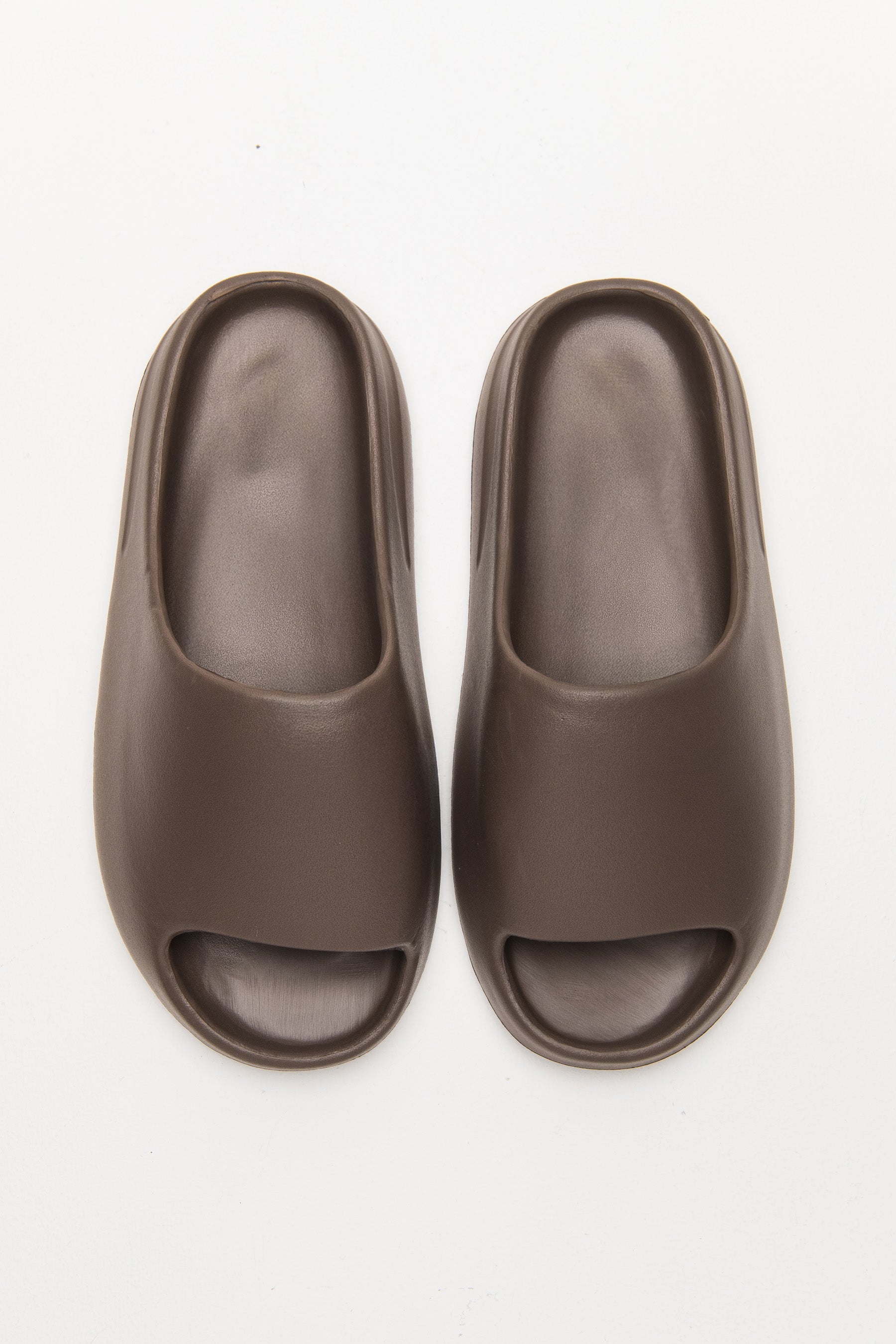 כפכף קוסט בראון