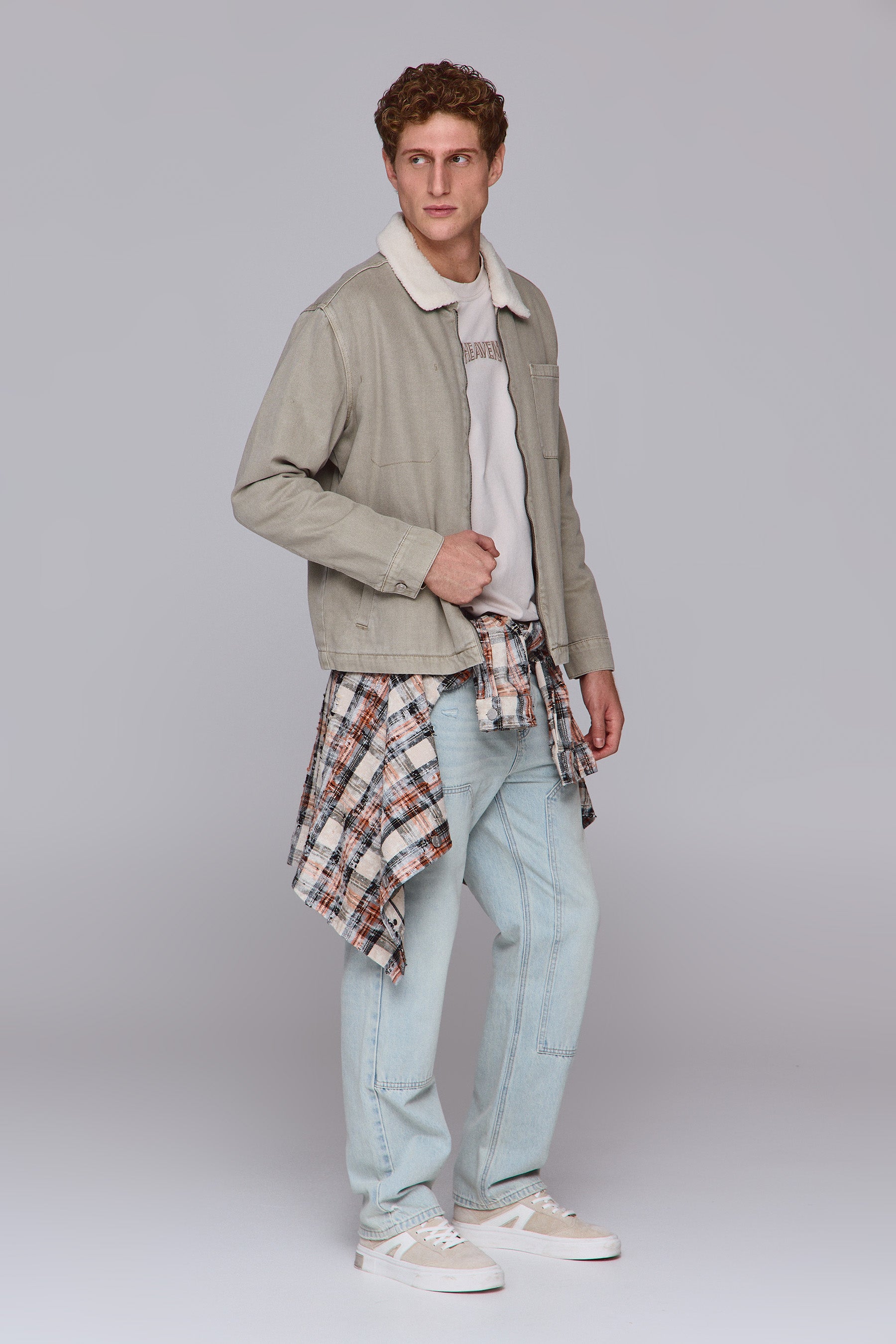 ג'ינס צ'ינו קרפנטר פאץ'