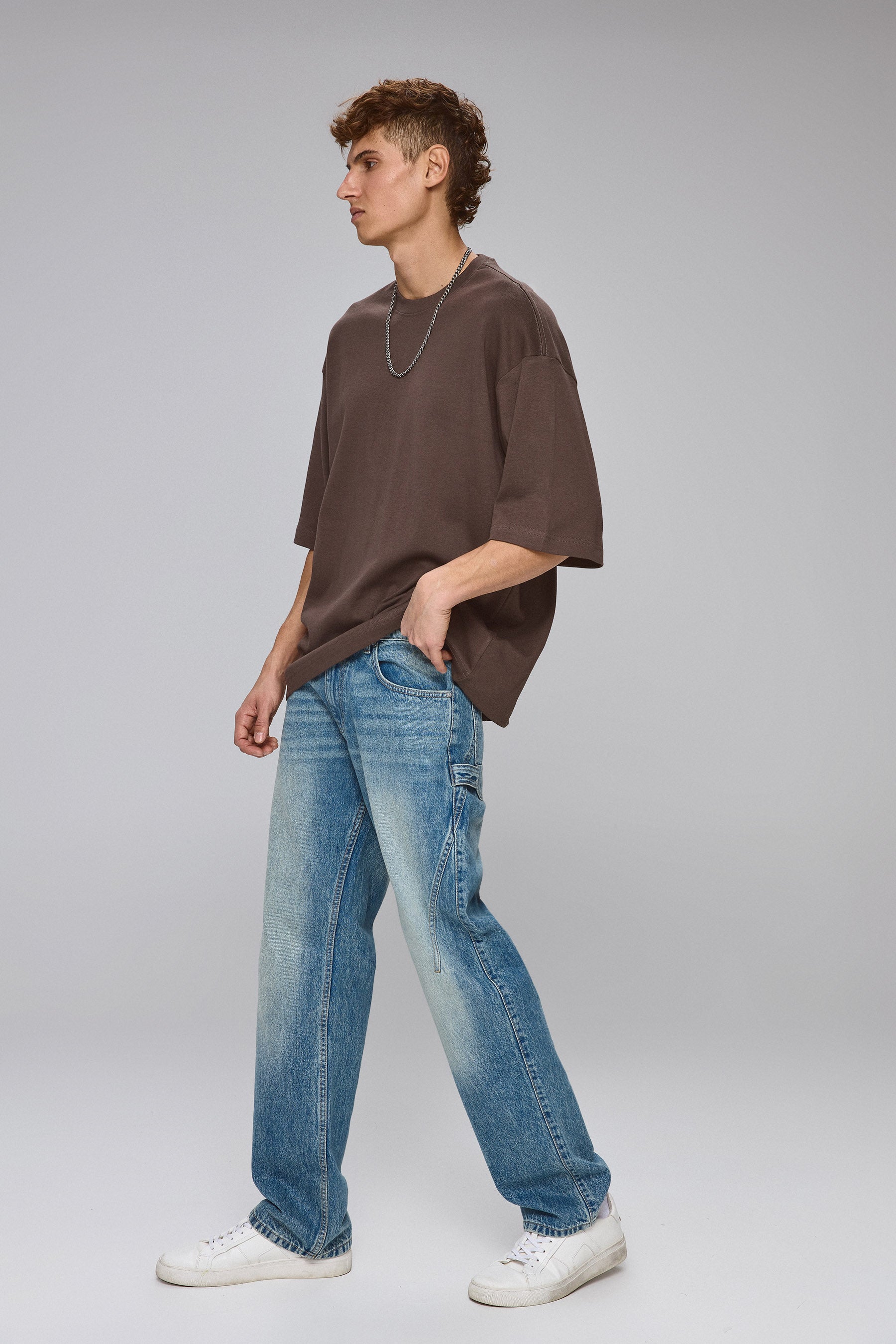 ג'ינס קרפנטר חתך