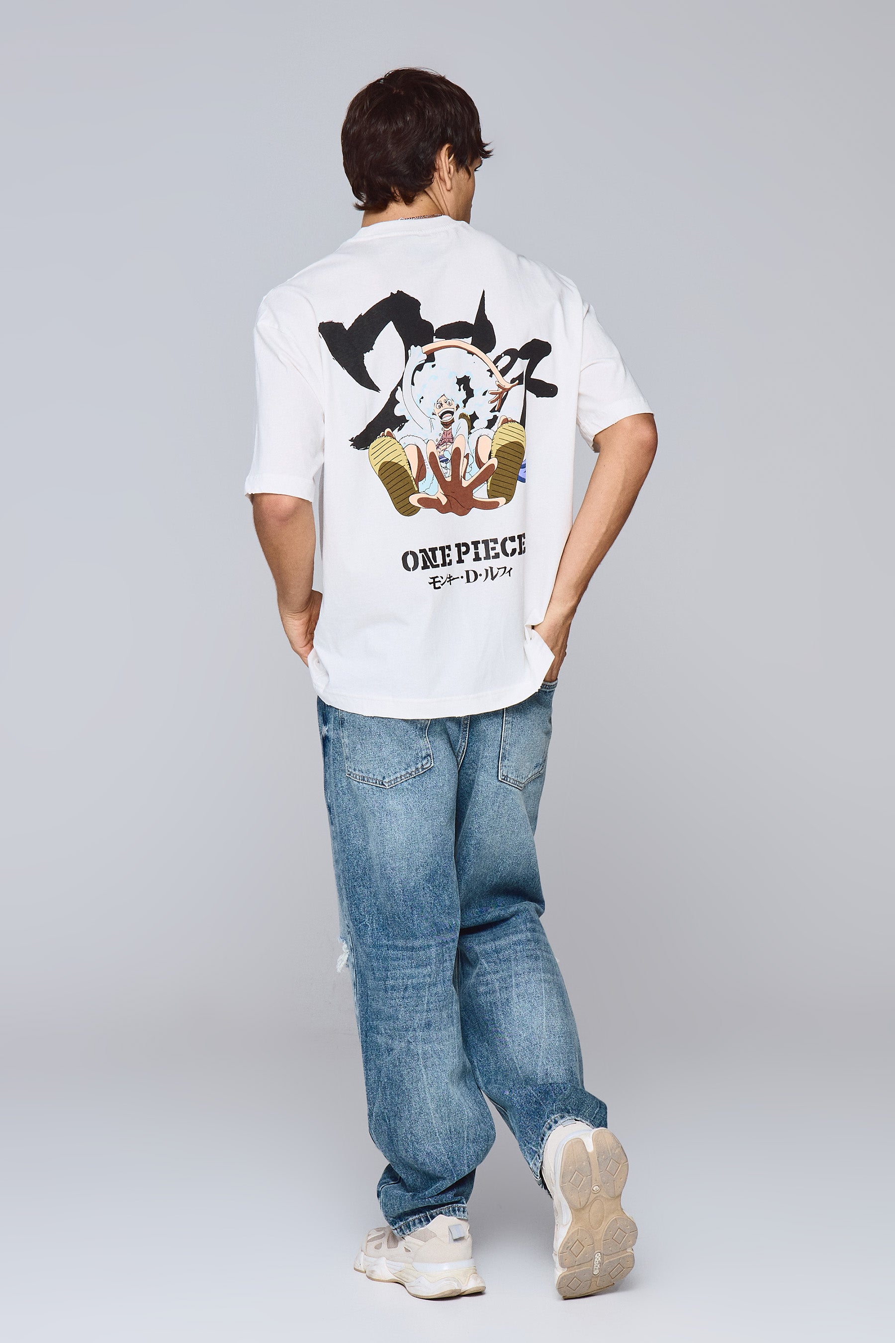 טי וואן פיס לופי