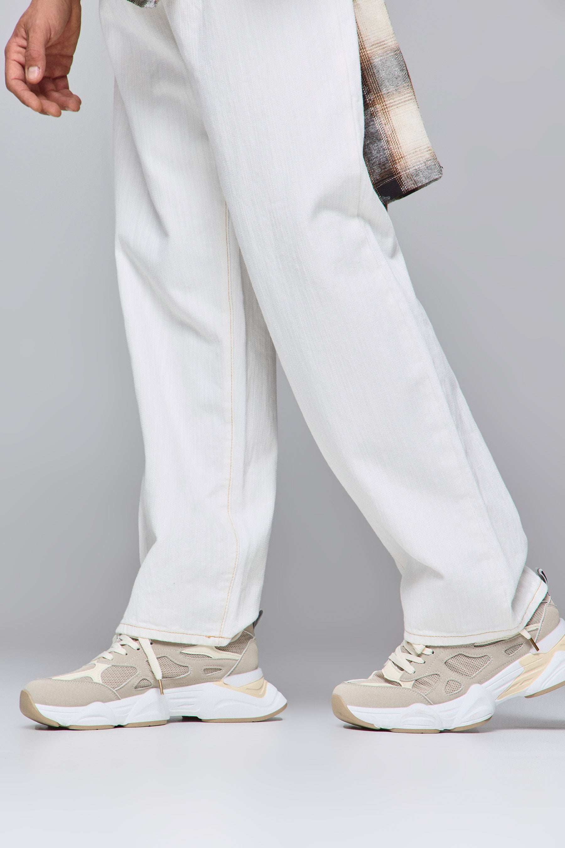 סניקרס ג׳ייסון