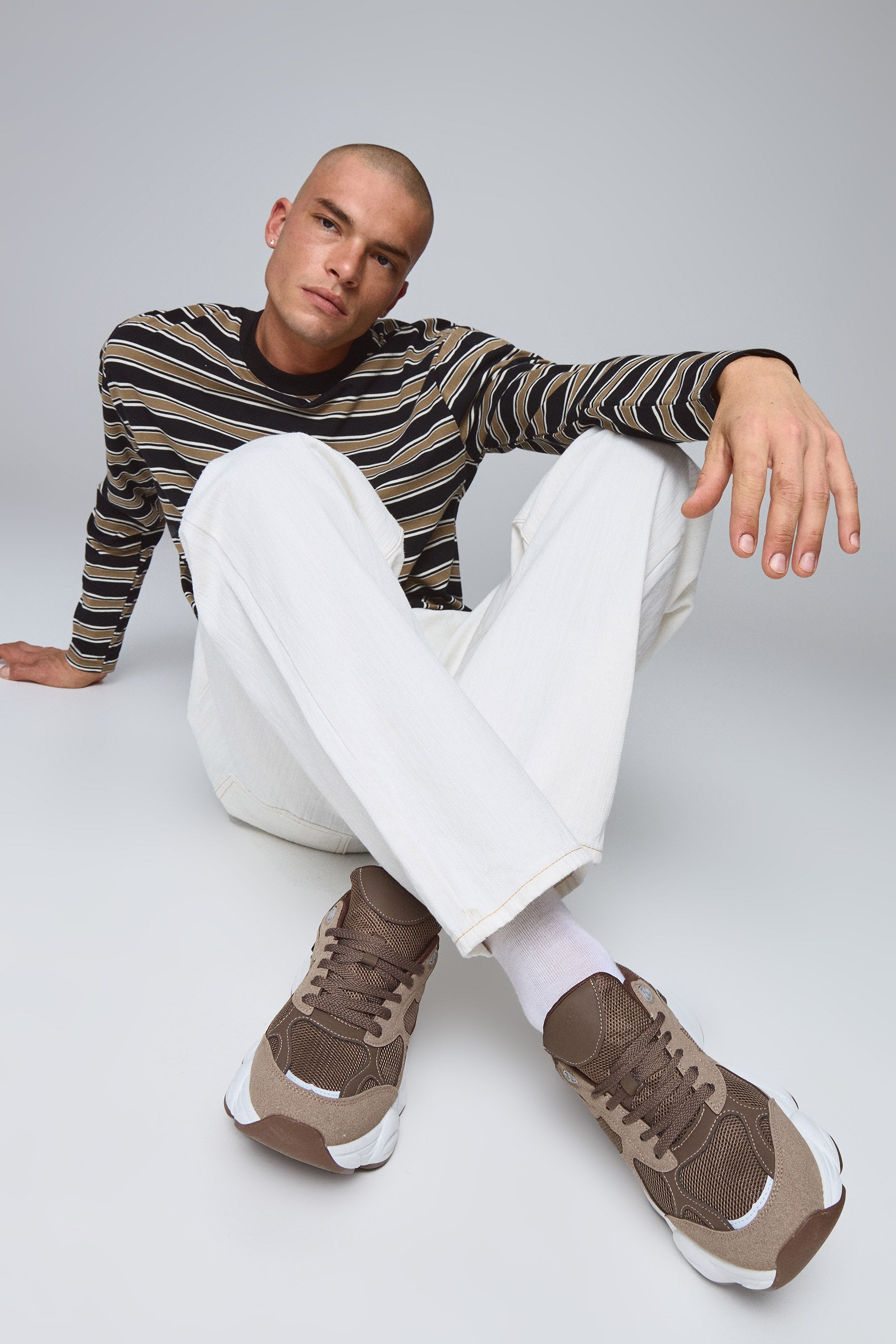 סניקרס ג׳ייסון