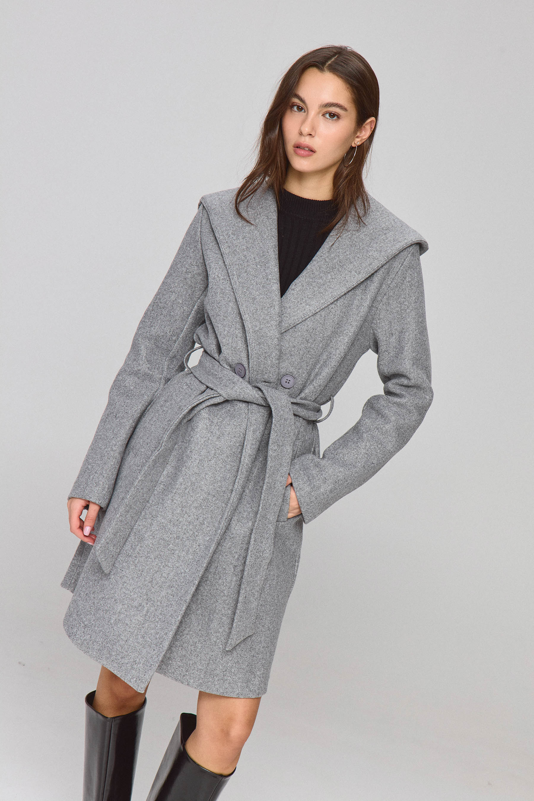 מעיל צמר עם קפוצ'ון