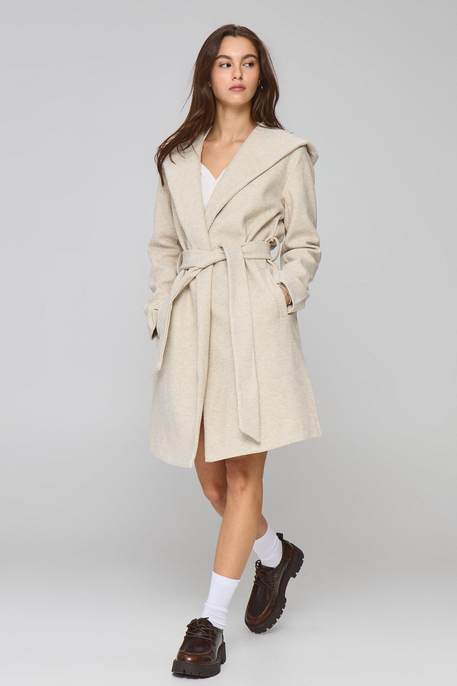 מעיל צמר עם קפוצ'ון