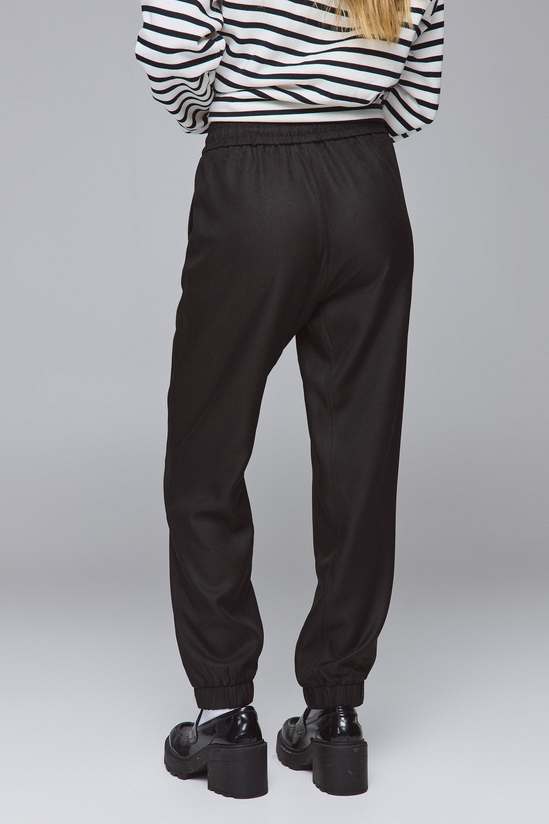 מכנס דורה גומי