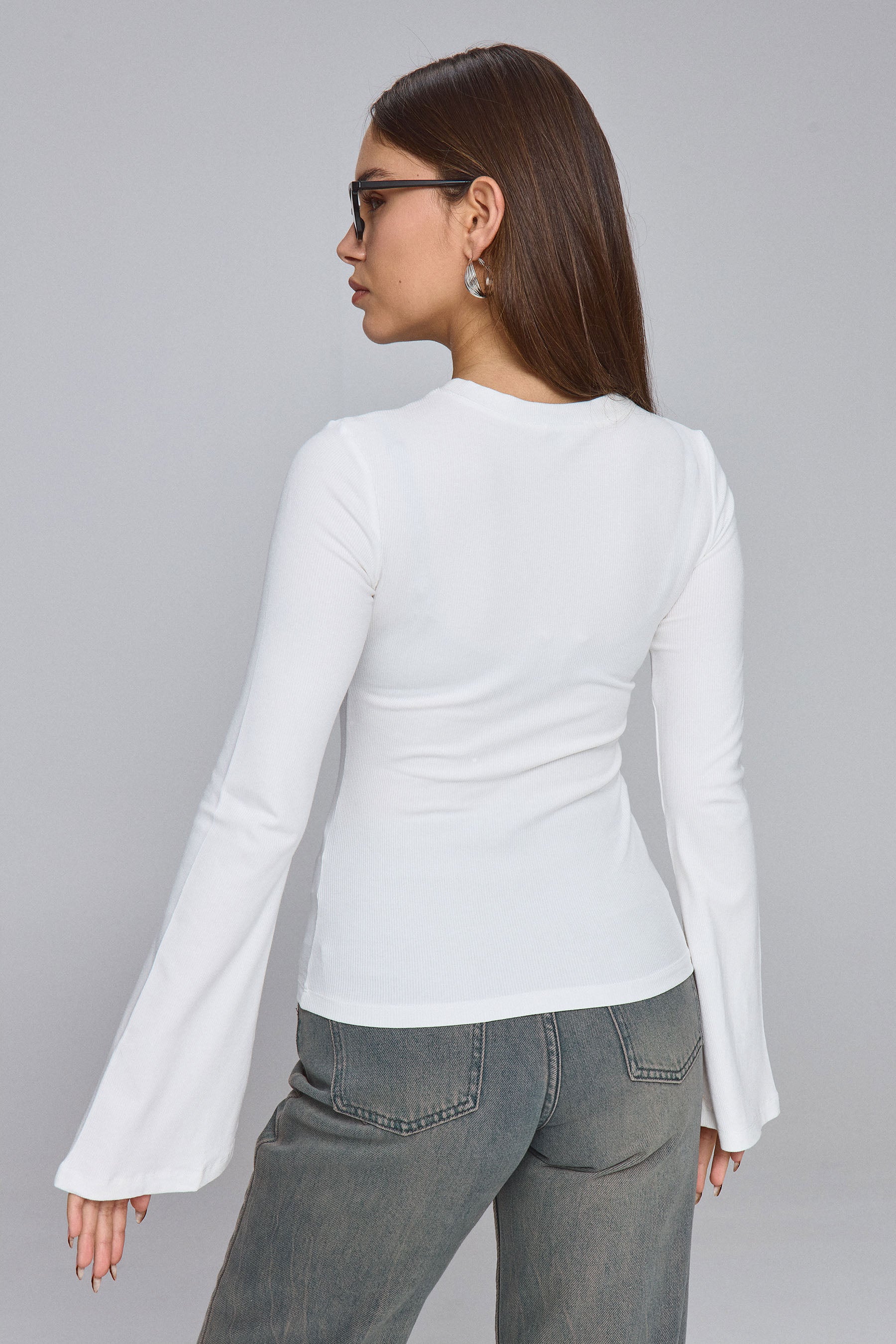 חולצת טי שרוול רחב