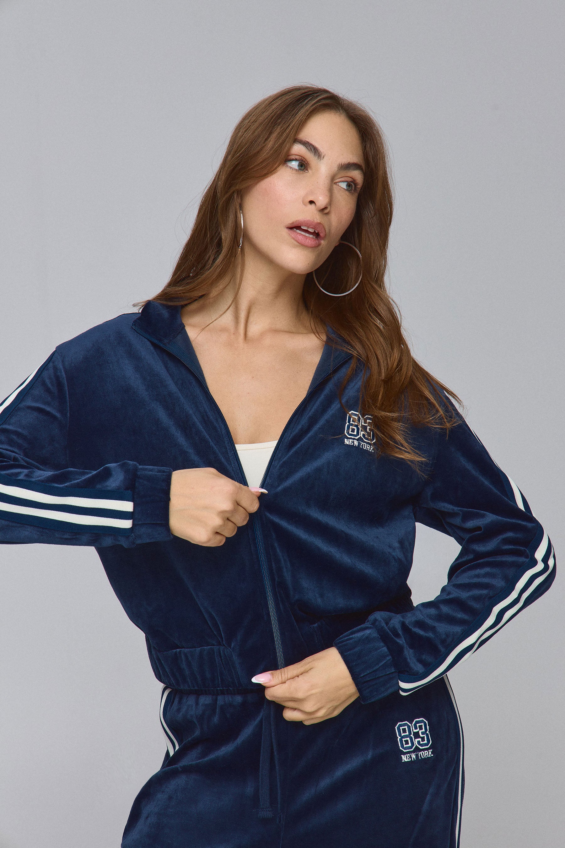 ג'קט קטיפה ג'וס חליפה