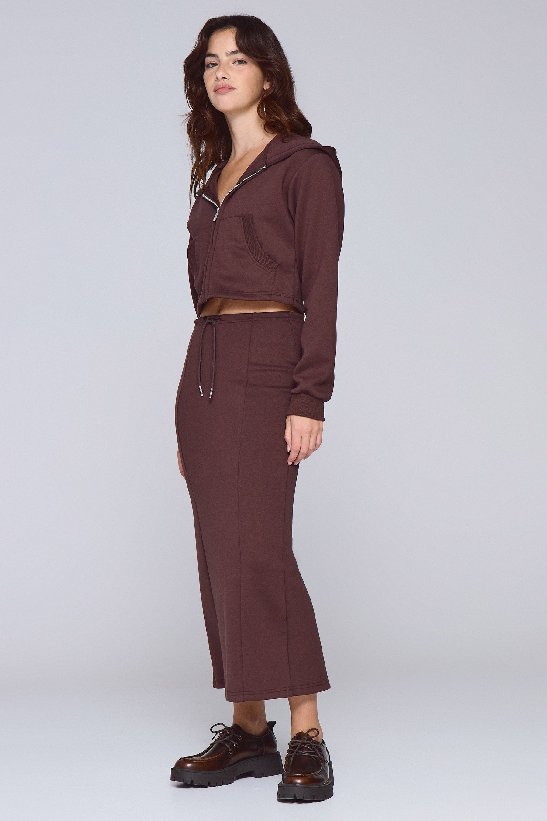 חצאית מידי סט צ'לסי