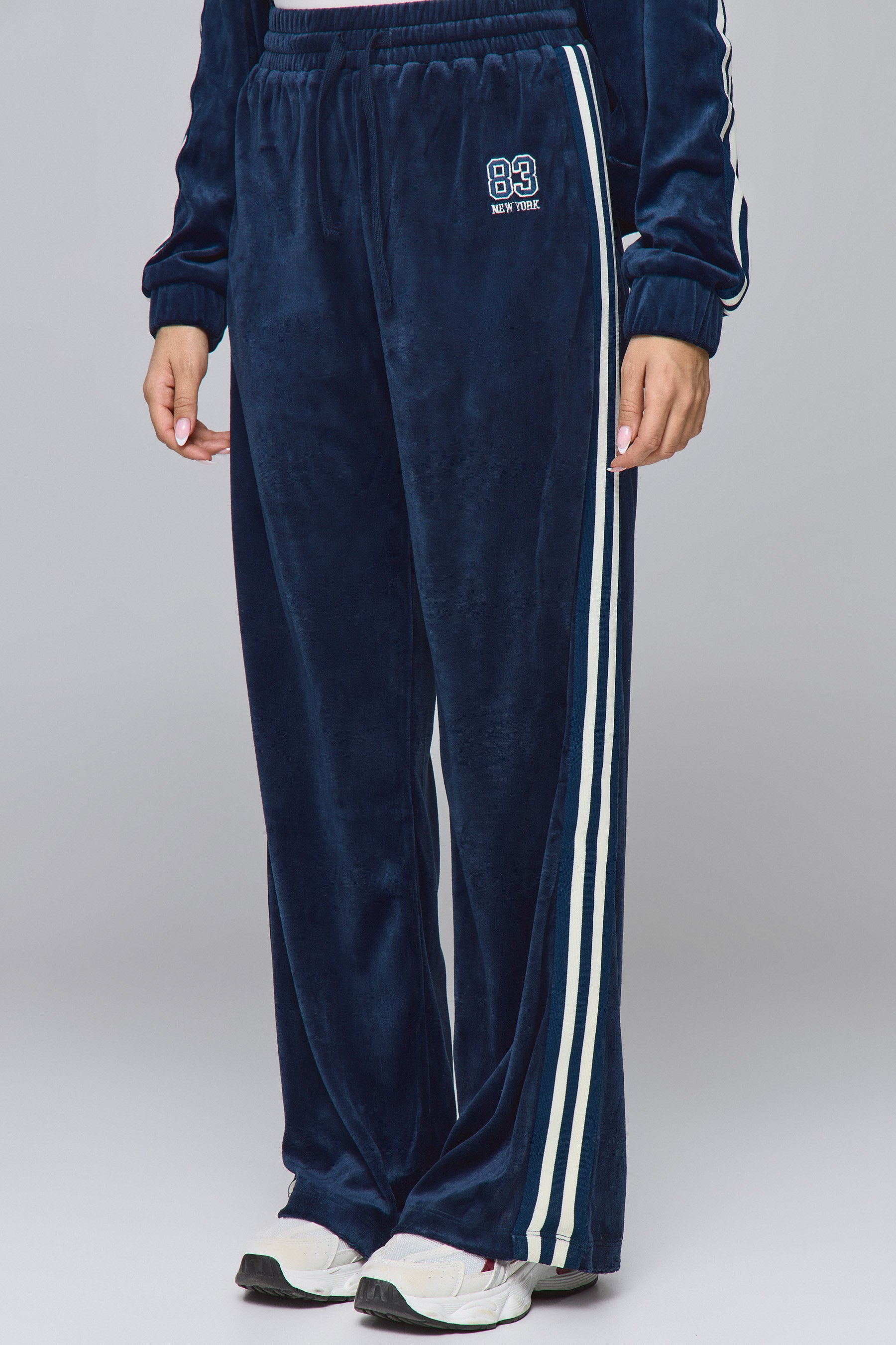 מכנסי קטיפה ג'וס חליפה