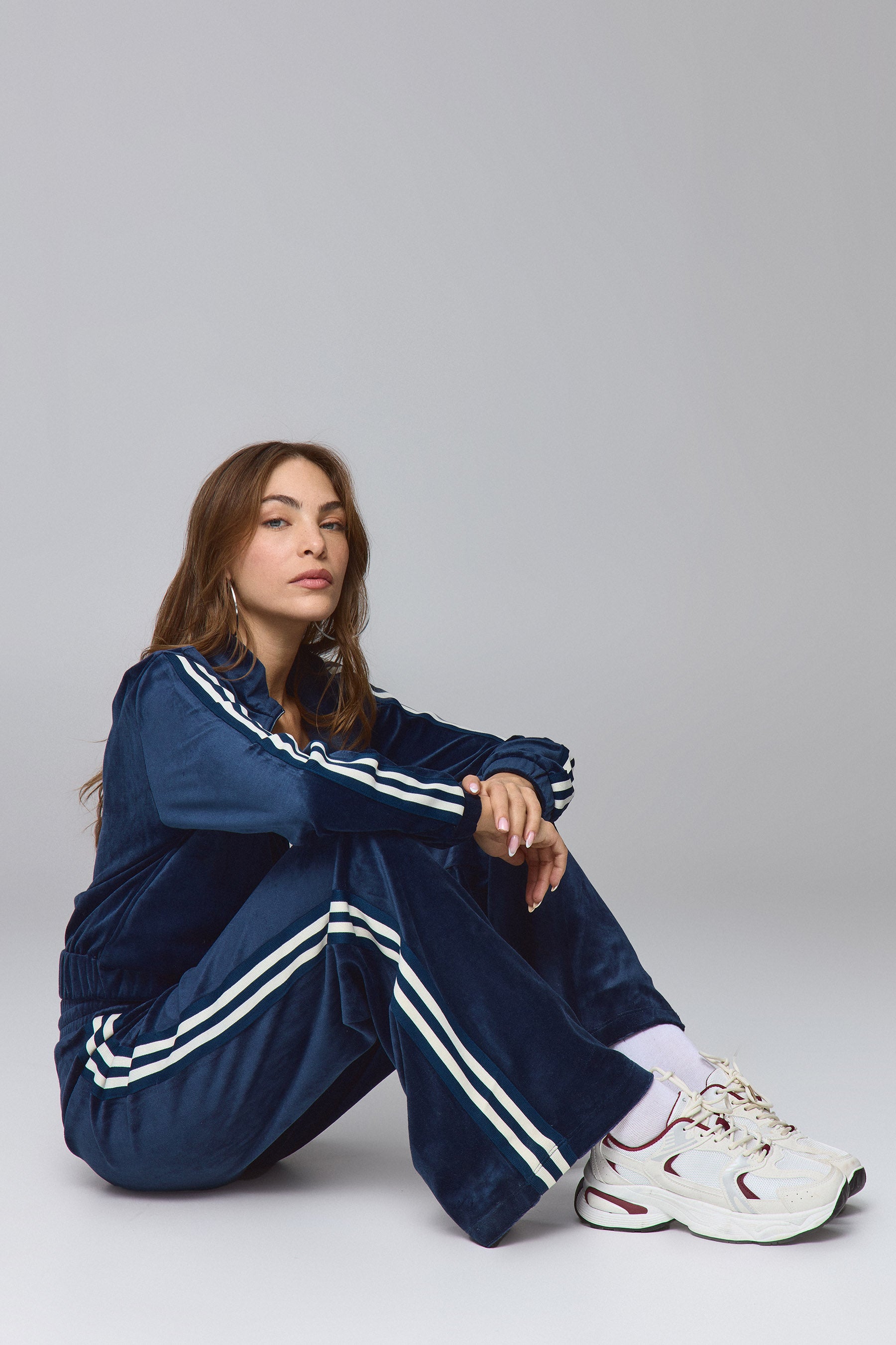 מכנסי קטיפה ג'וס חליפה