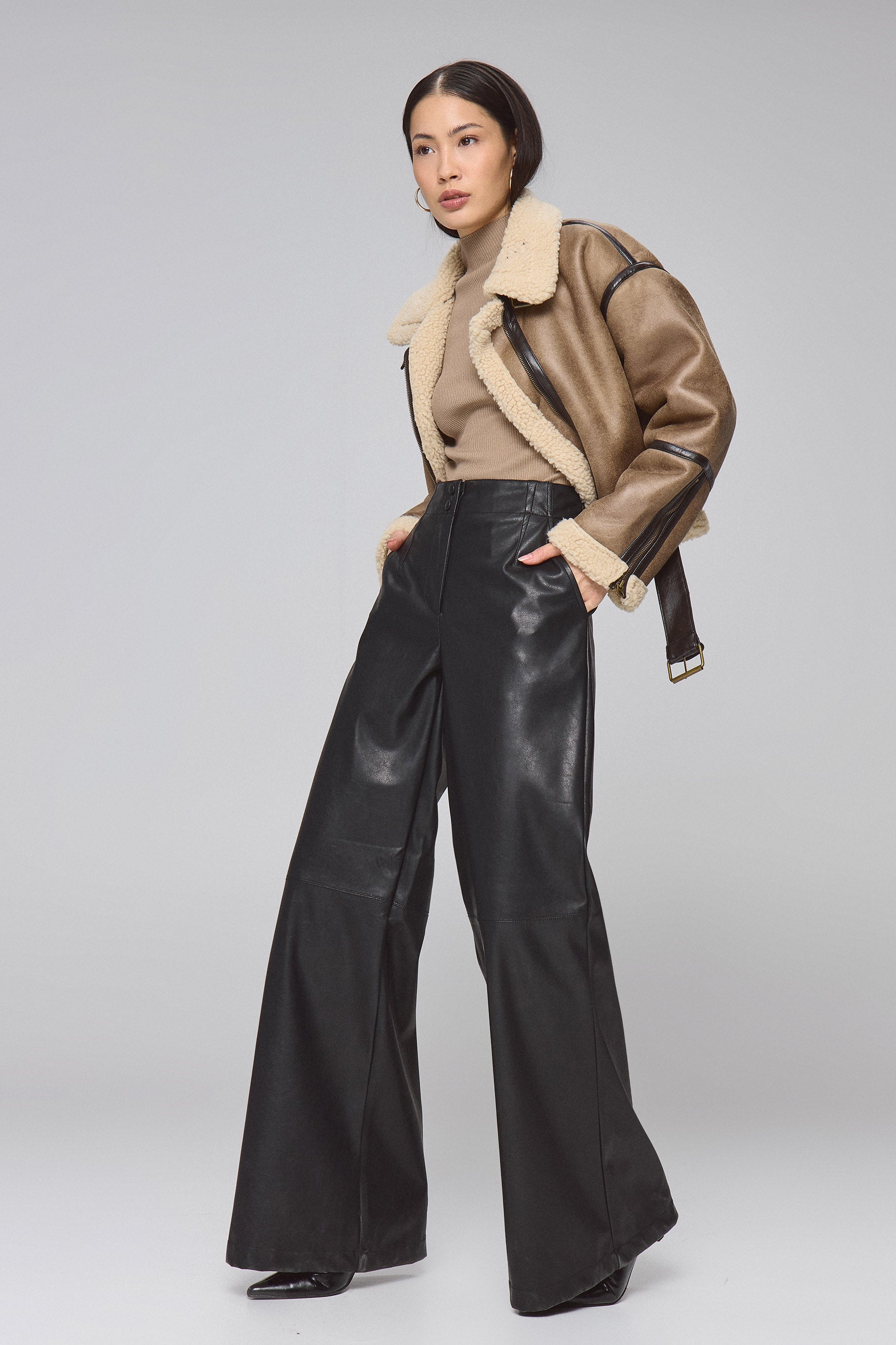 מכנס PU רוקי