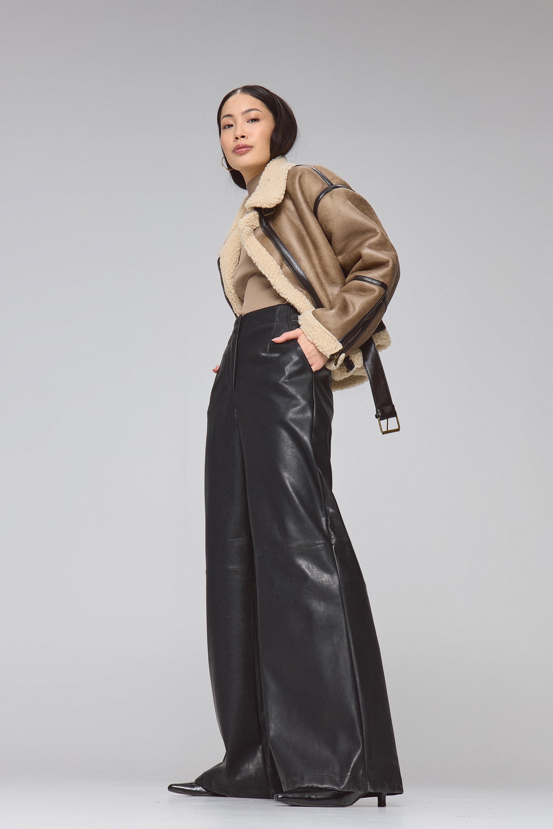 מכנס PU רוקי